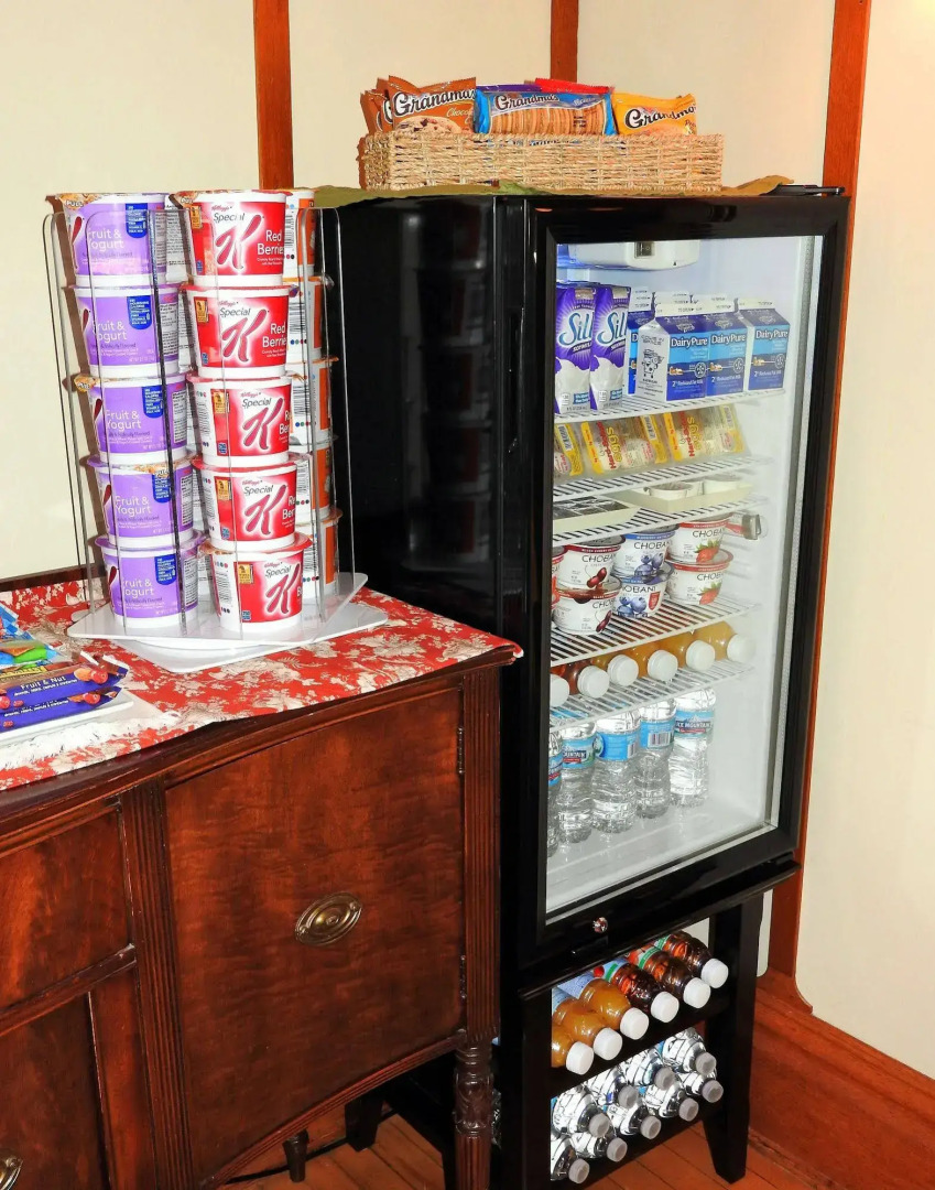 Champaign Garden Inn