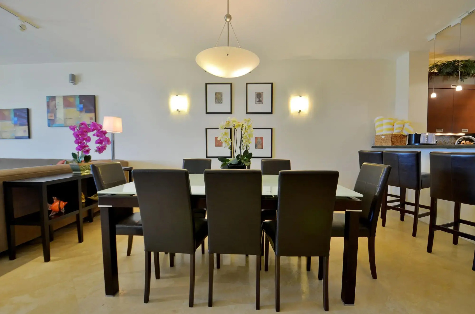 Mariner's Resort Villas & Marina