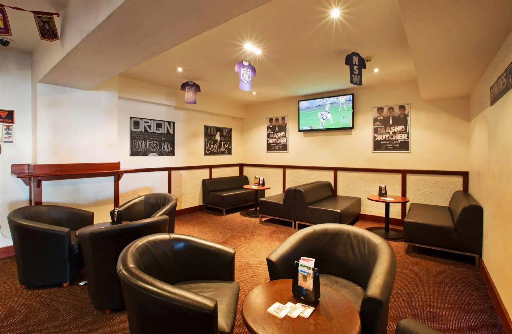 Nightcap at Springwood Hotel