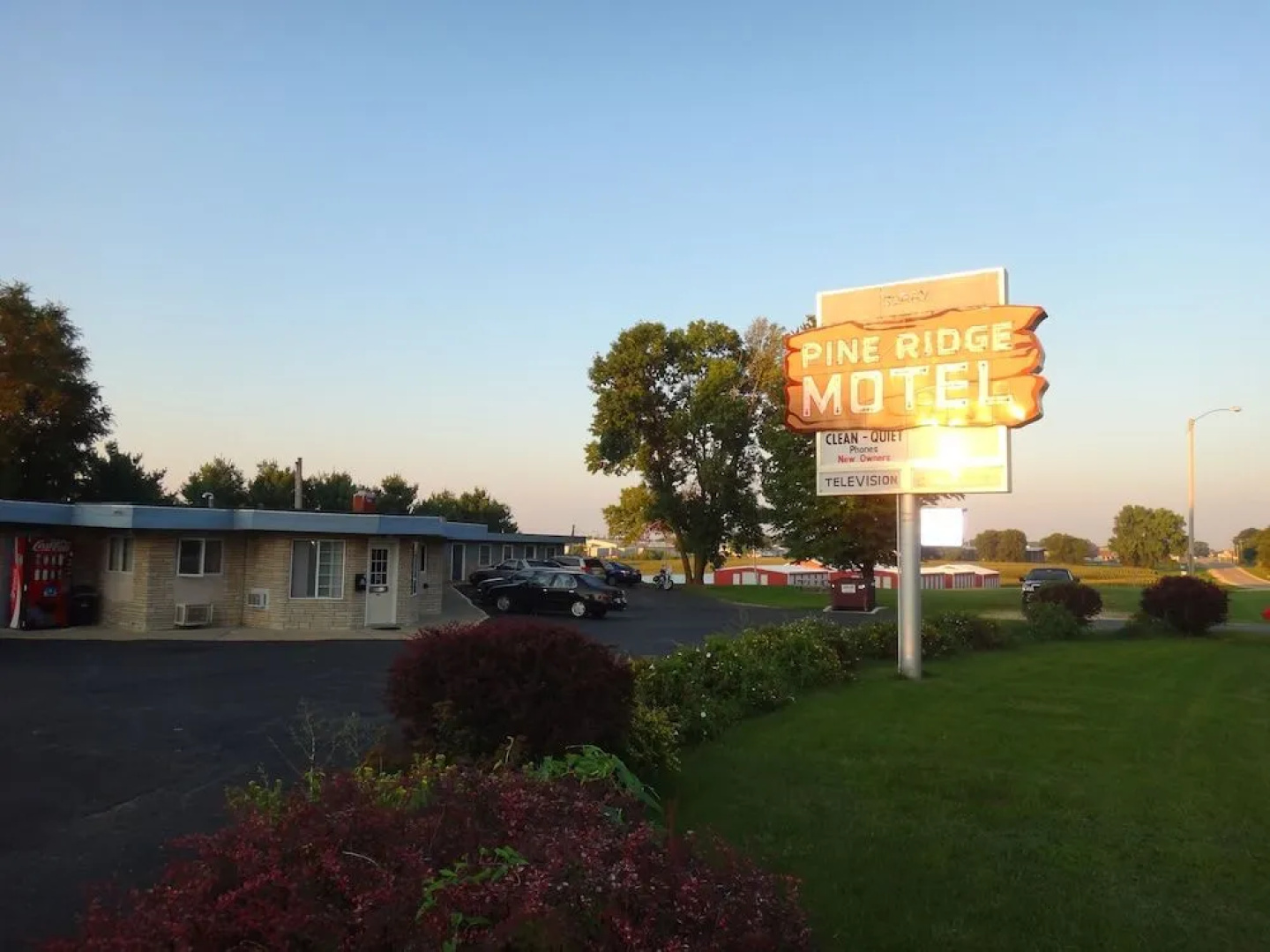 Pine Ridge Motel