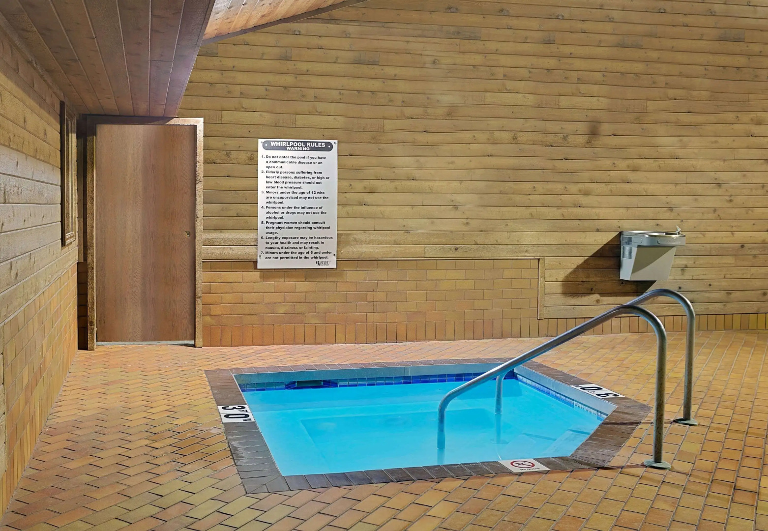 Super 8 by Wyndham Sturgeon Bay