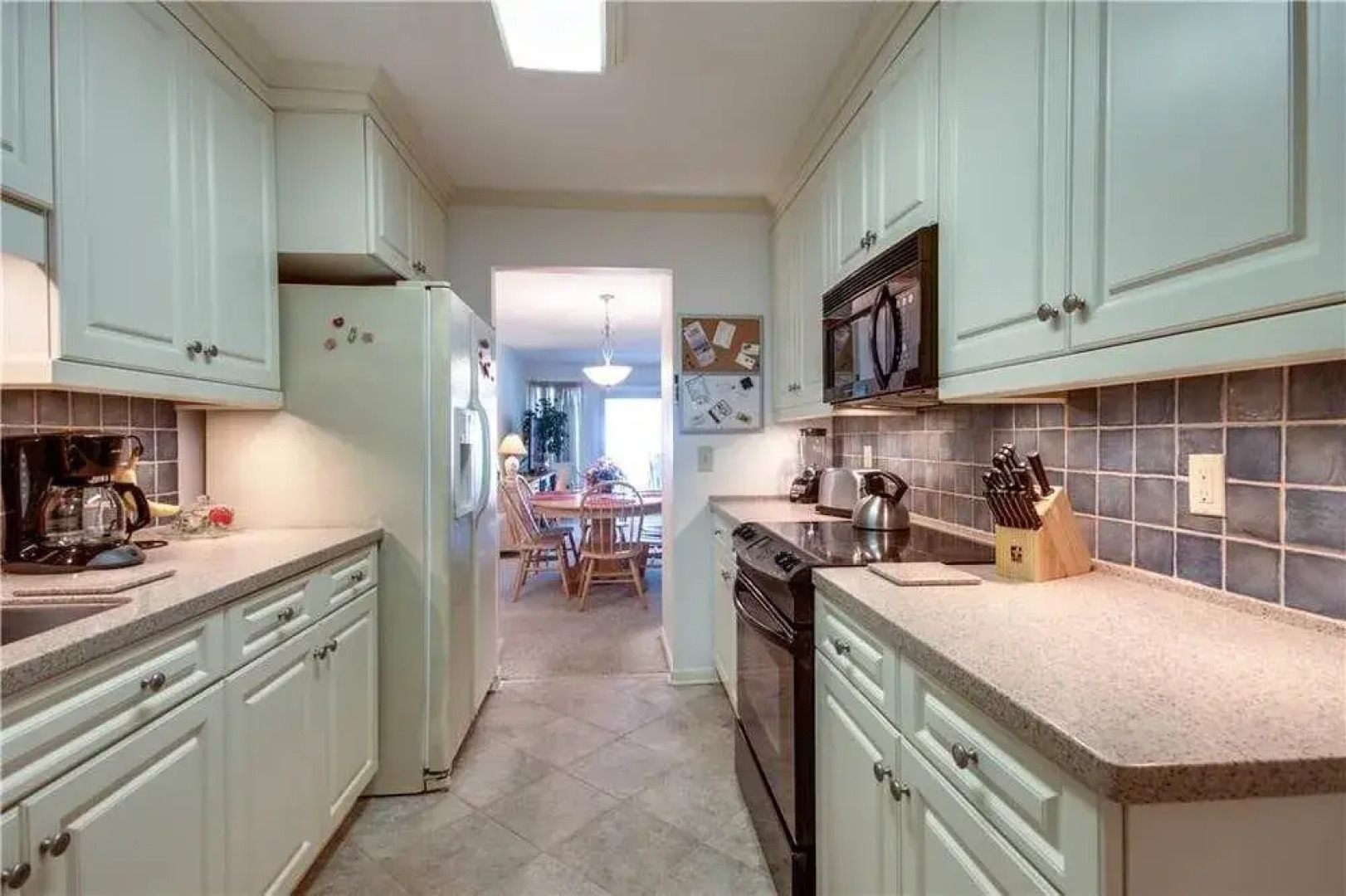 Beach Club 25 by RedAwning