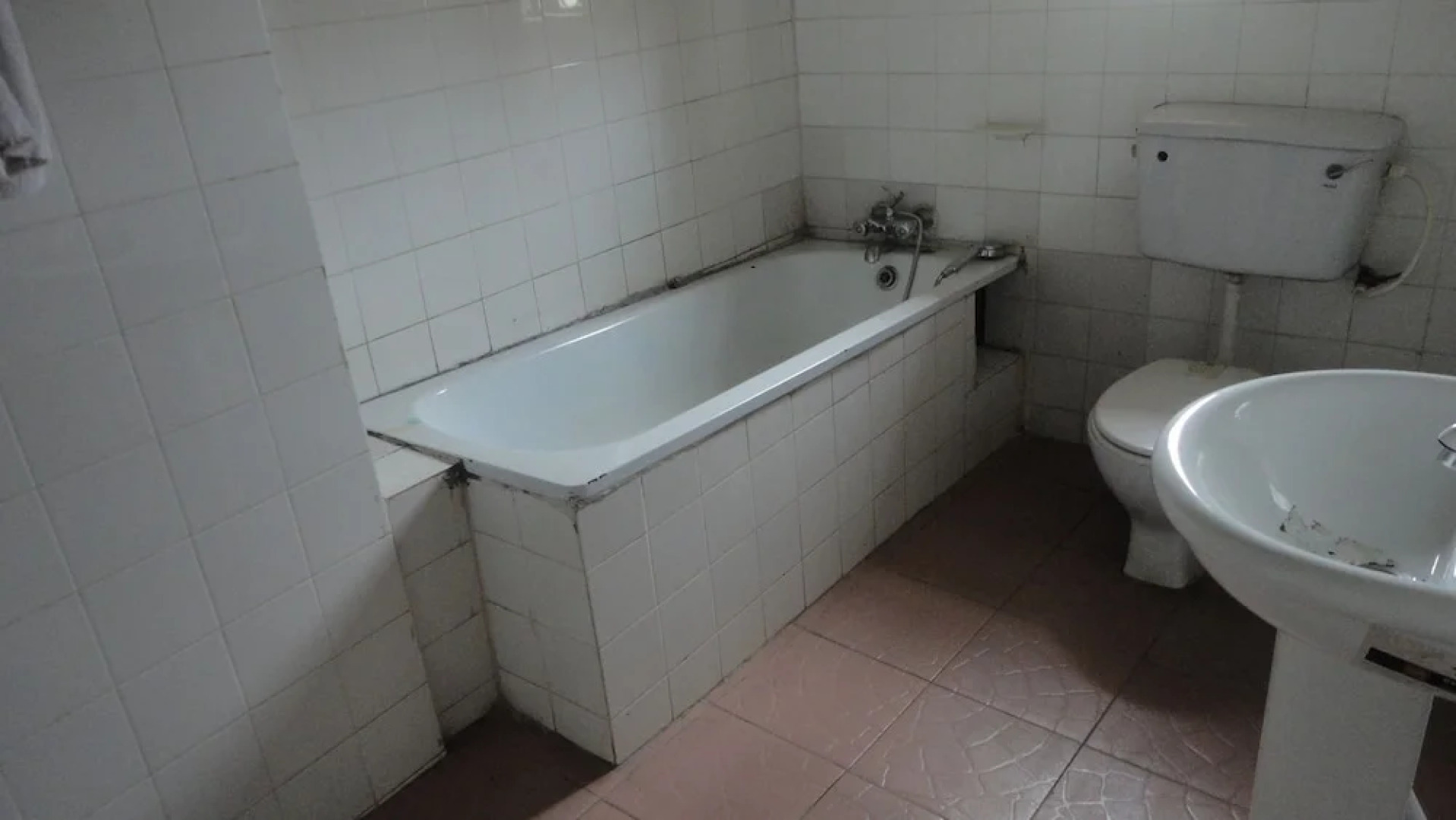 Hallmark Suites Itori