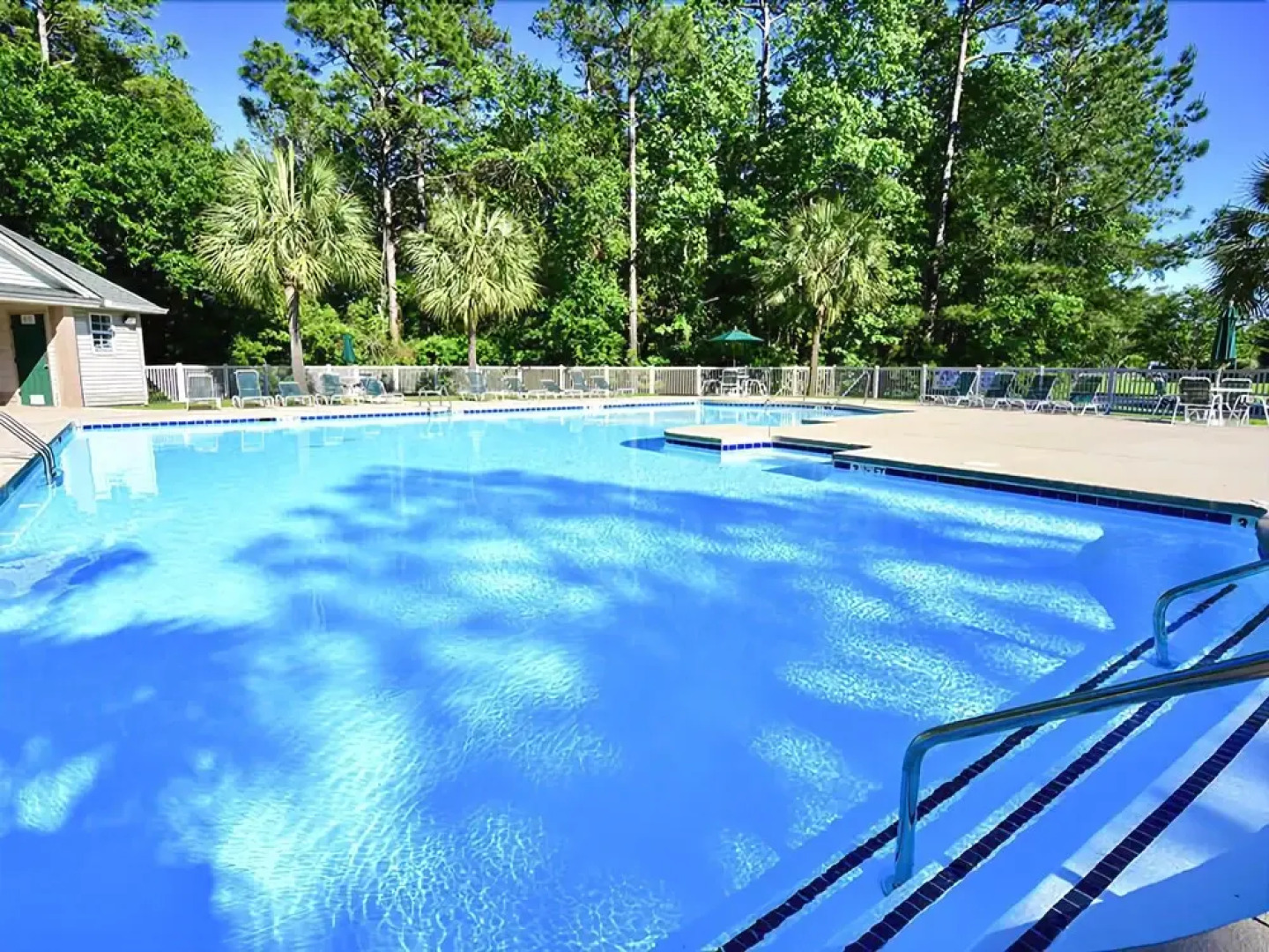 #19h L/O True Blue 2 Bedrooms 2 Bathrooms Condo