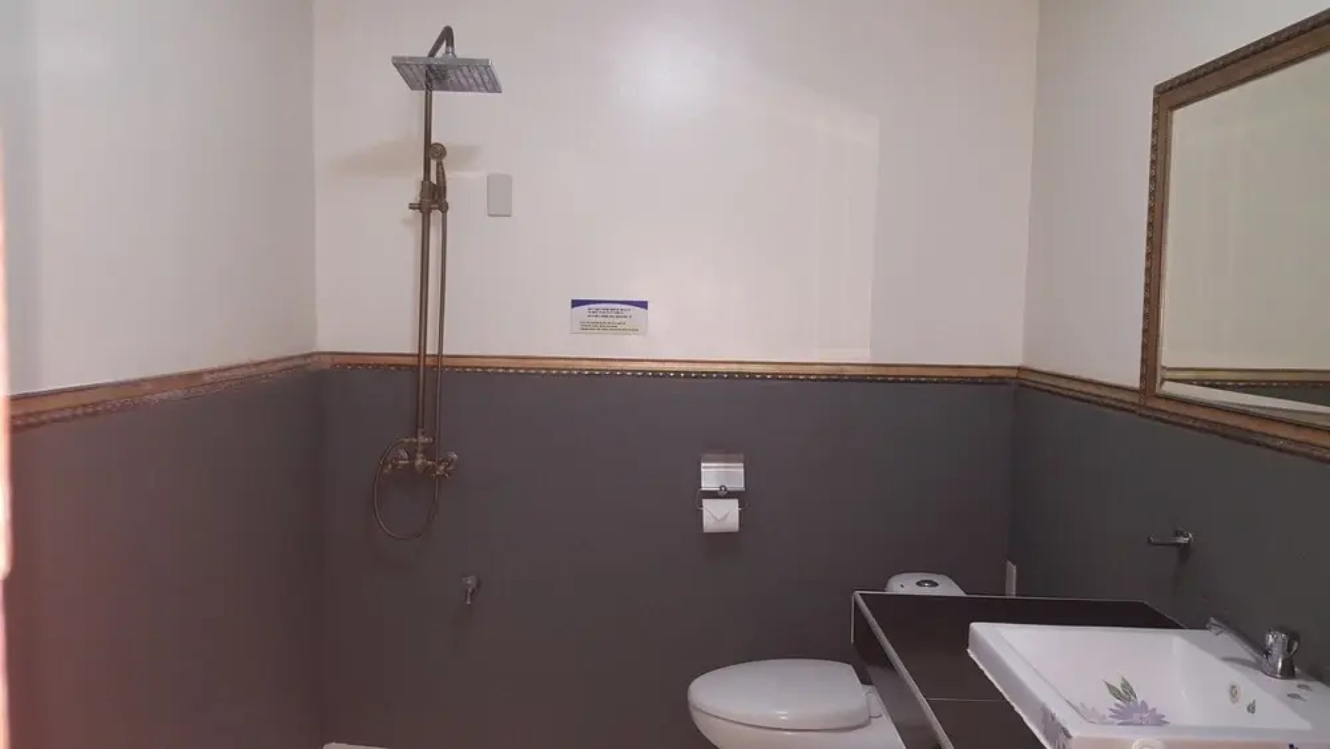 Phil Oasis Hotel & Resort