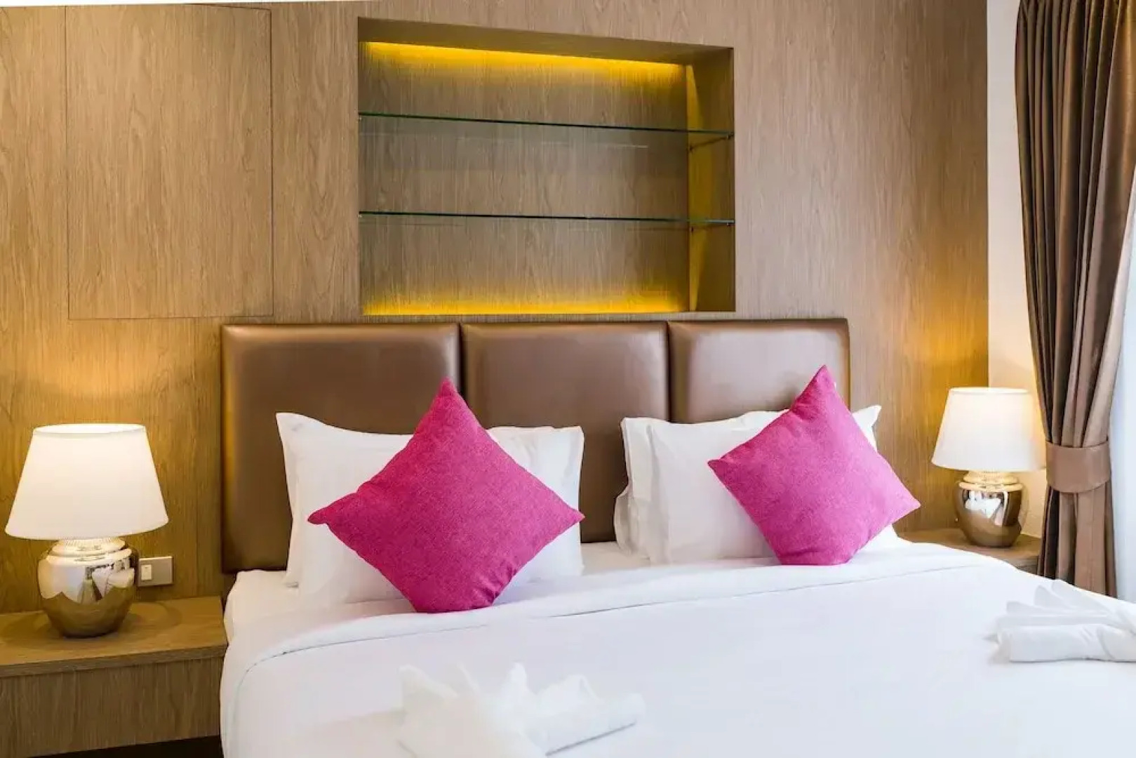 Luxury Pool Villa 604