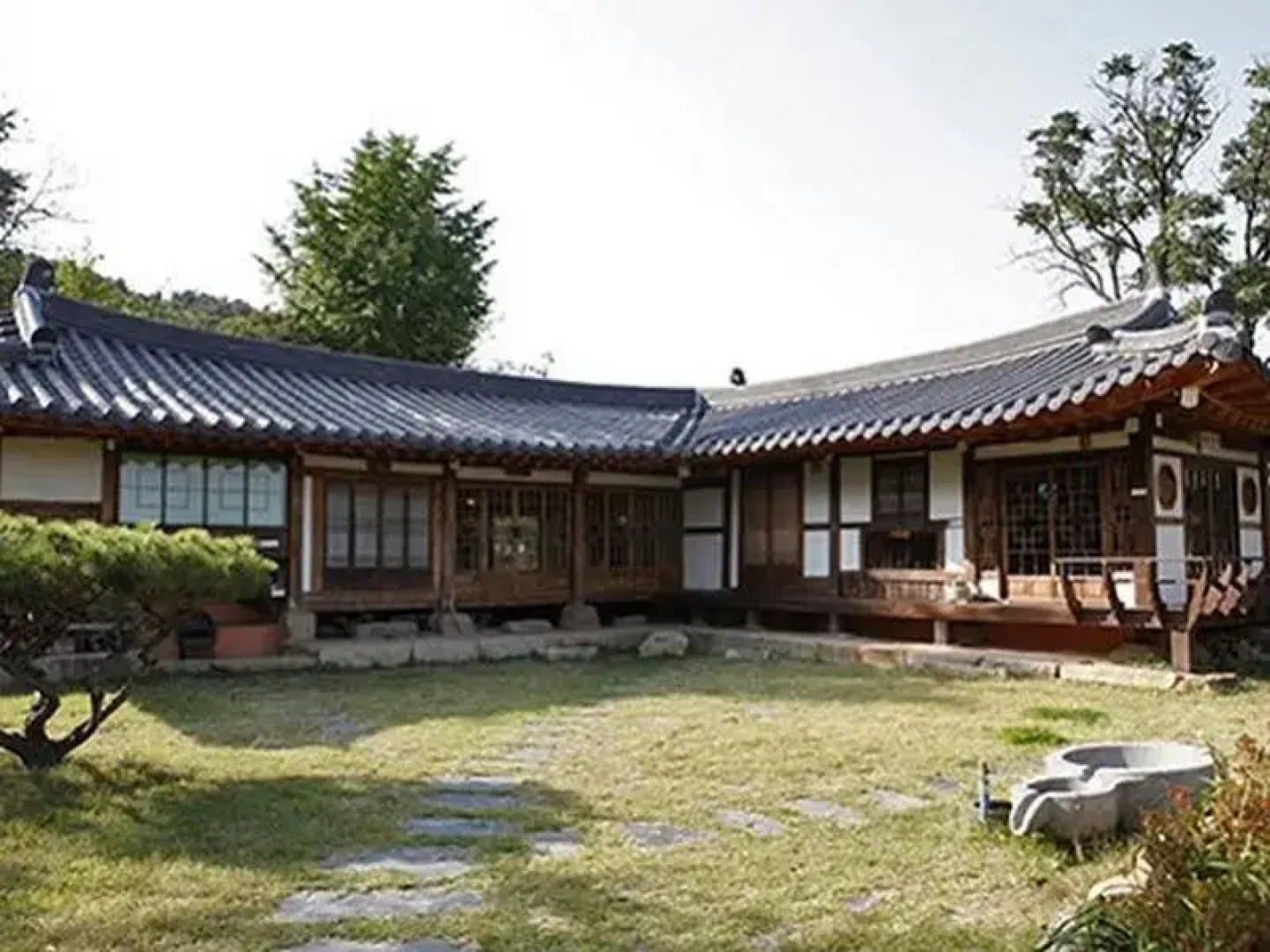Slow City Kyochon Hanok Guesthouse