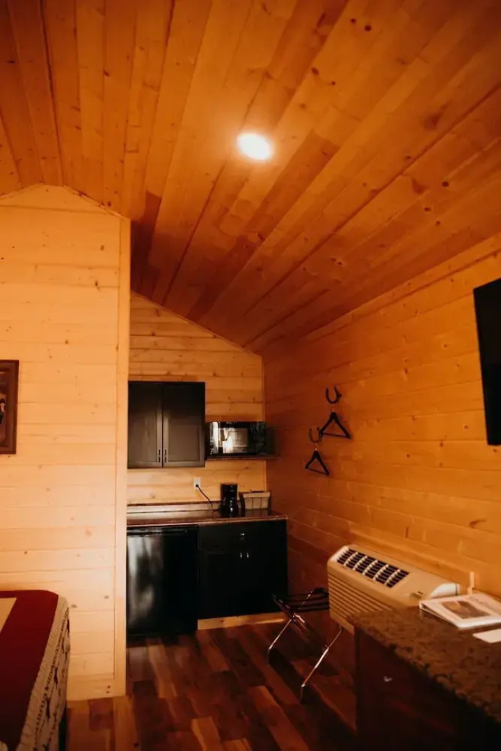 Dukes Slickrock Campground & RV Park