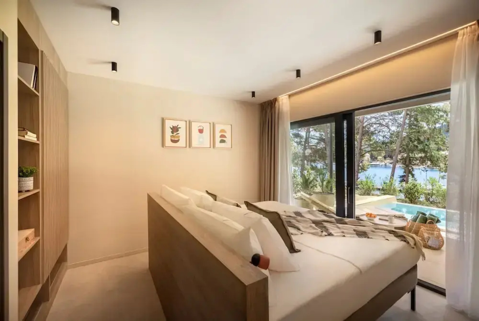 Valamar Amicor Resort