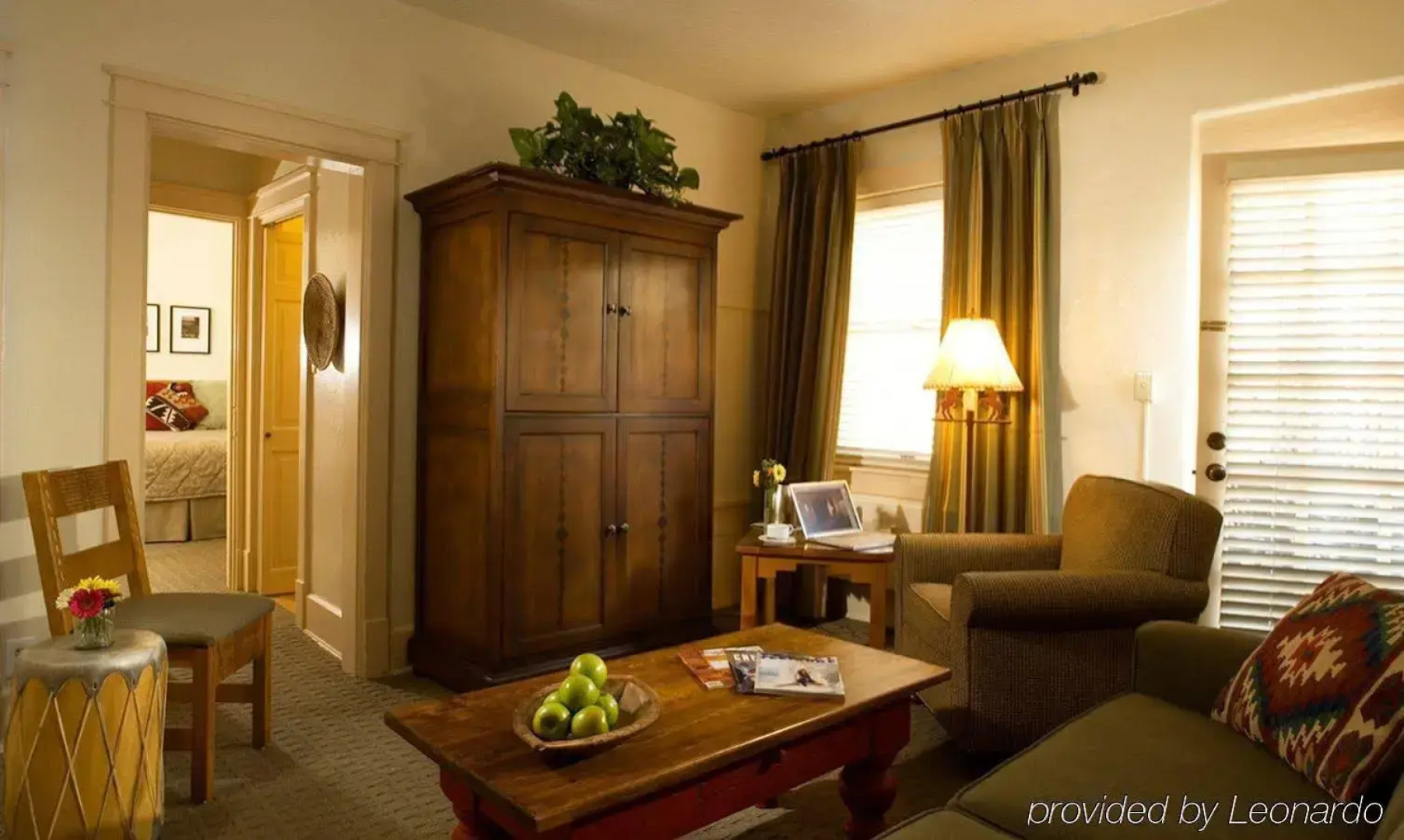 Bishop's Lodge, Auberge Collection