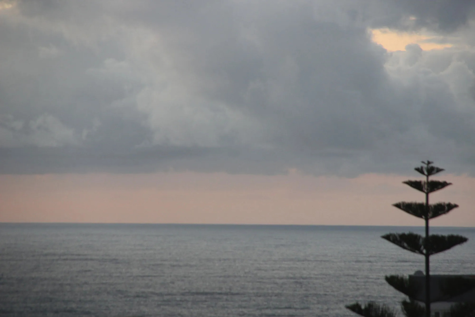 Ericeira Chill Hill Hostel & Private Rooms - Sea Food