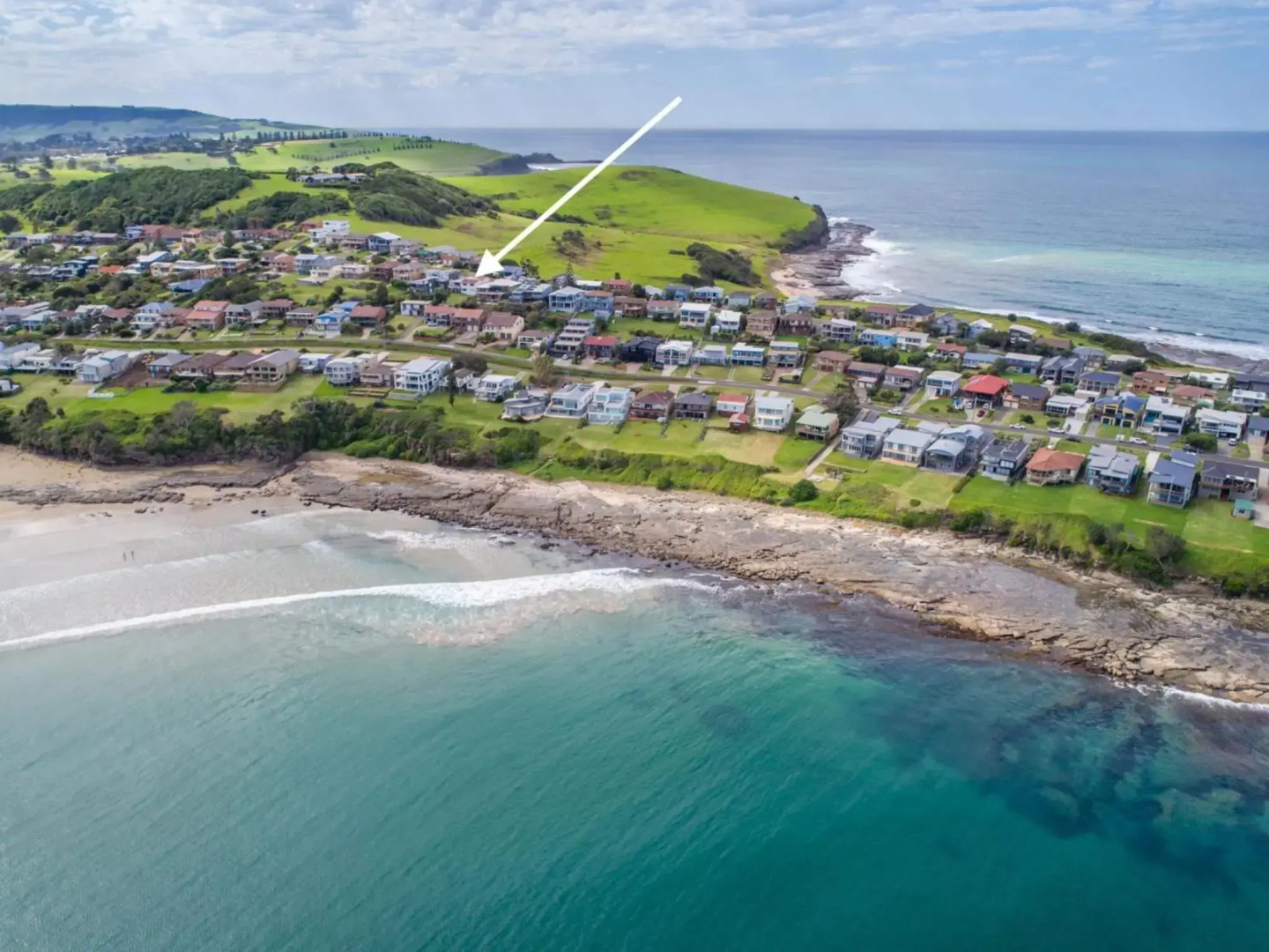 KITESURFER Gerroa 4pm checkout on Sundays
