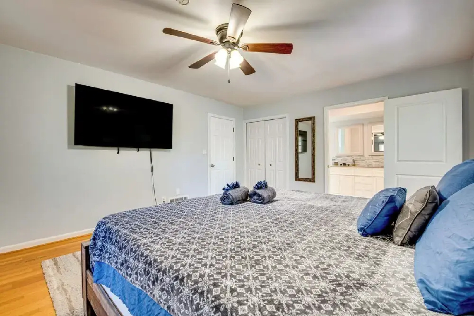 Spacious Home w/ Hot Tub, 14 Mi to Downtown Atl!