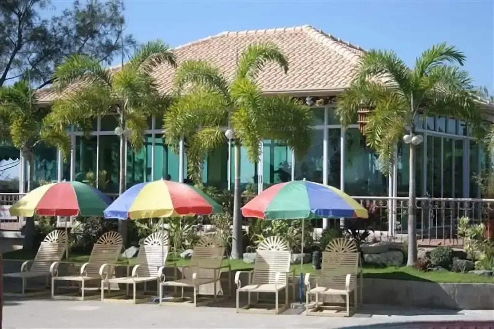 RedDoorz Plus @ Rio Grande de Laoag Resort Hotel Ilocos Norte (Quarantine Hotel)