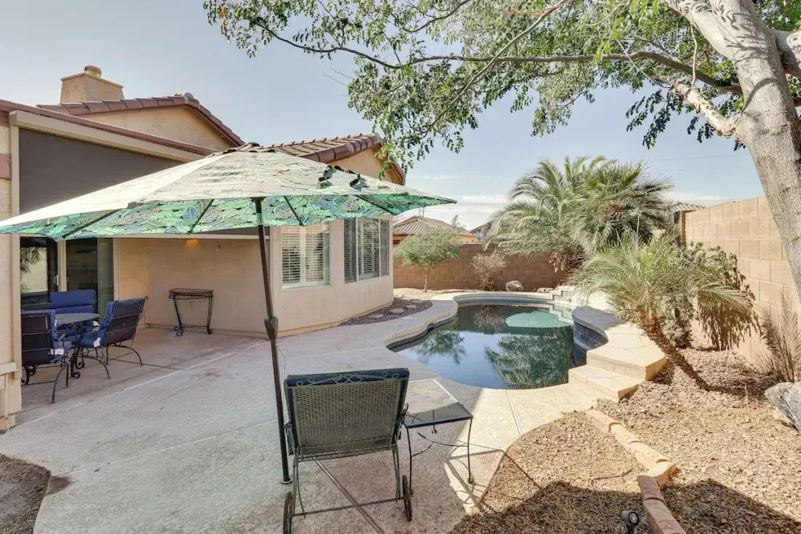 Mtn Views: Family-friendly Gold Canyon Getaway!