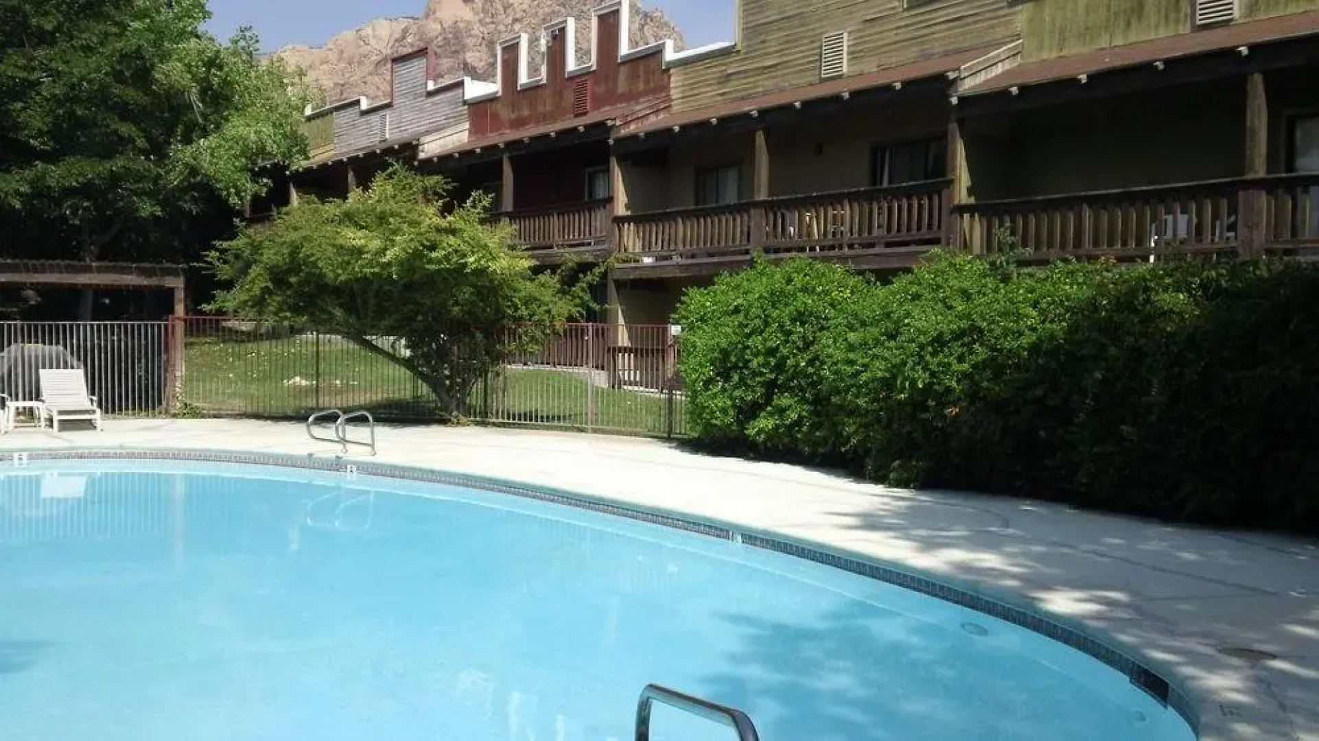 Bonnie Springs Ranch Motel