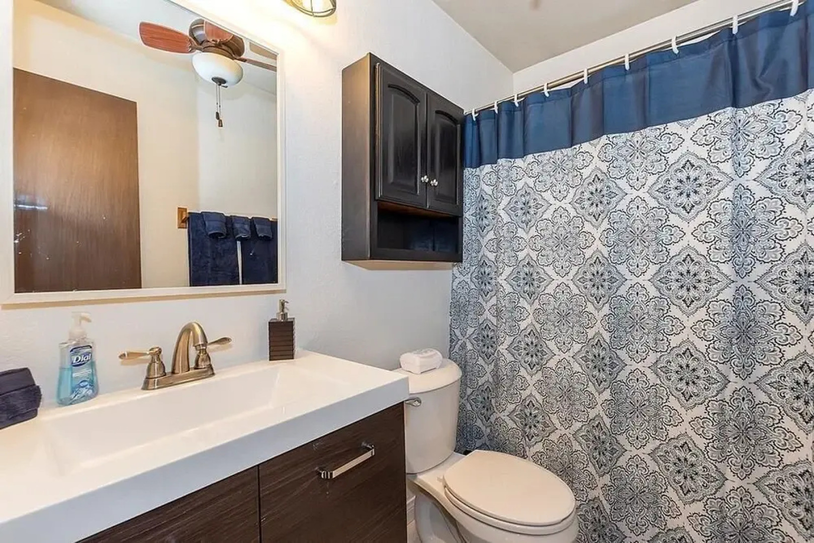 027 - Gold Mountain Getaway