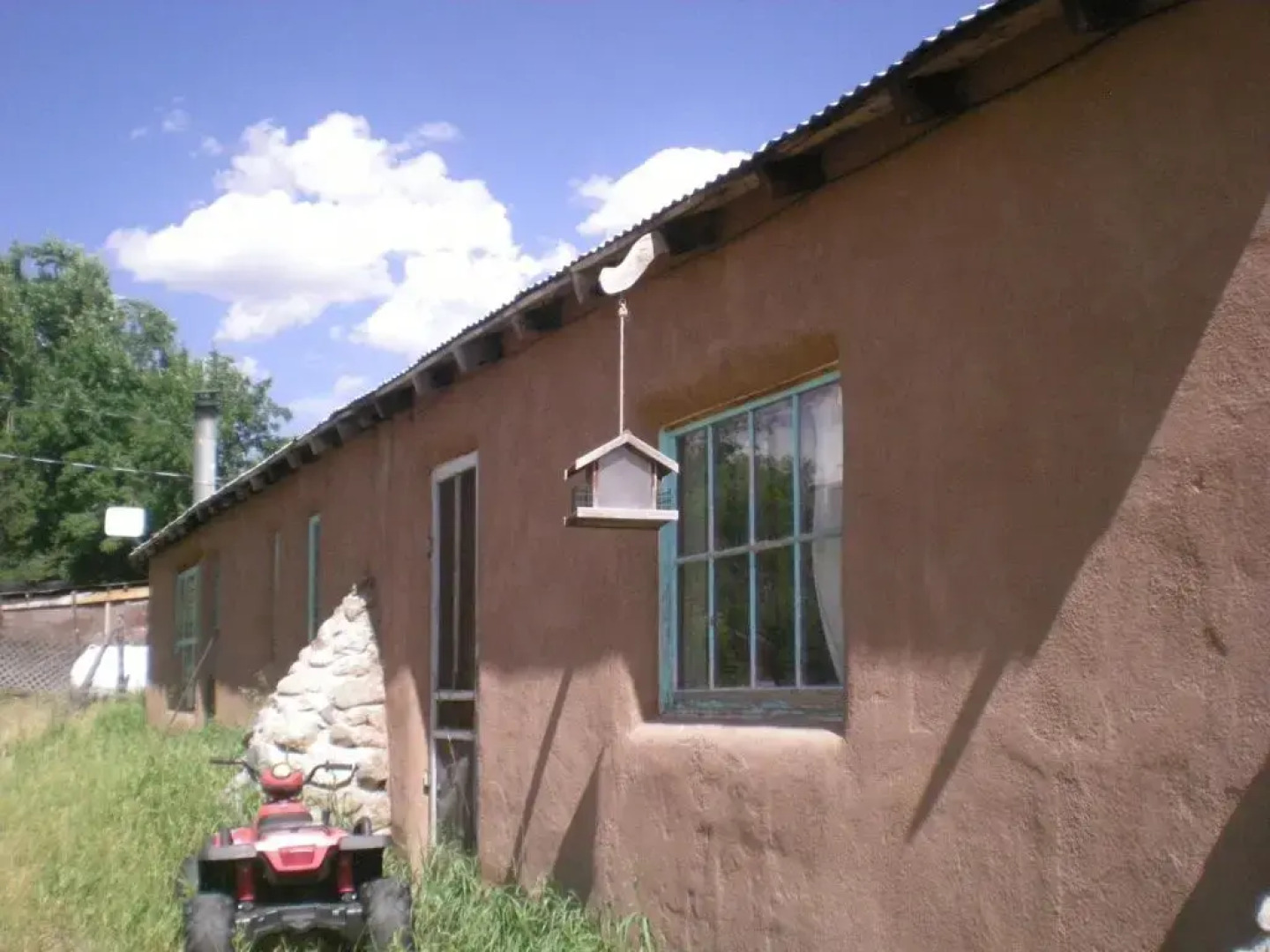 Taos Goji Farm & Eco-Lodge Retreat