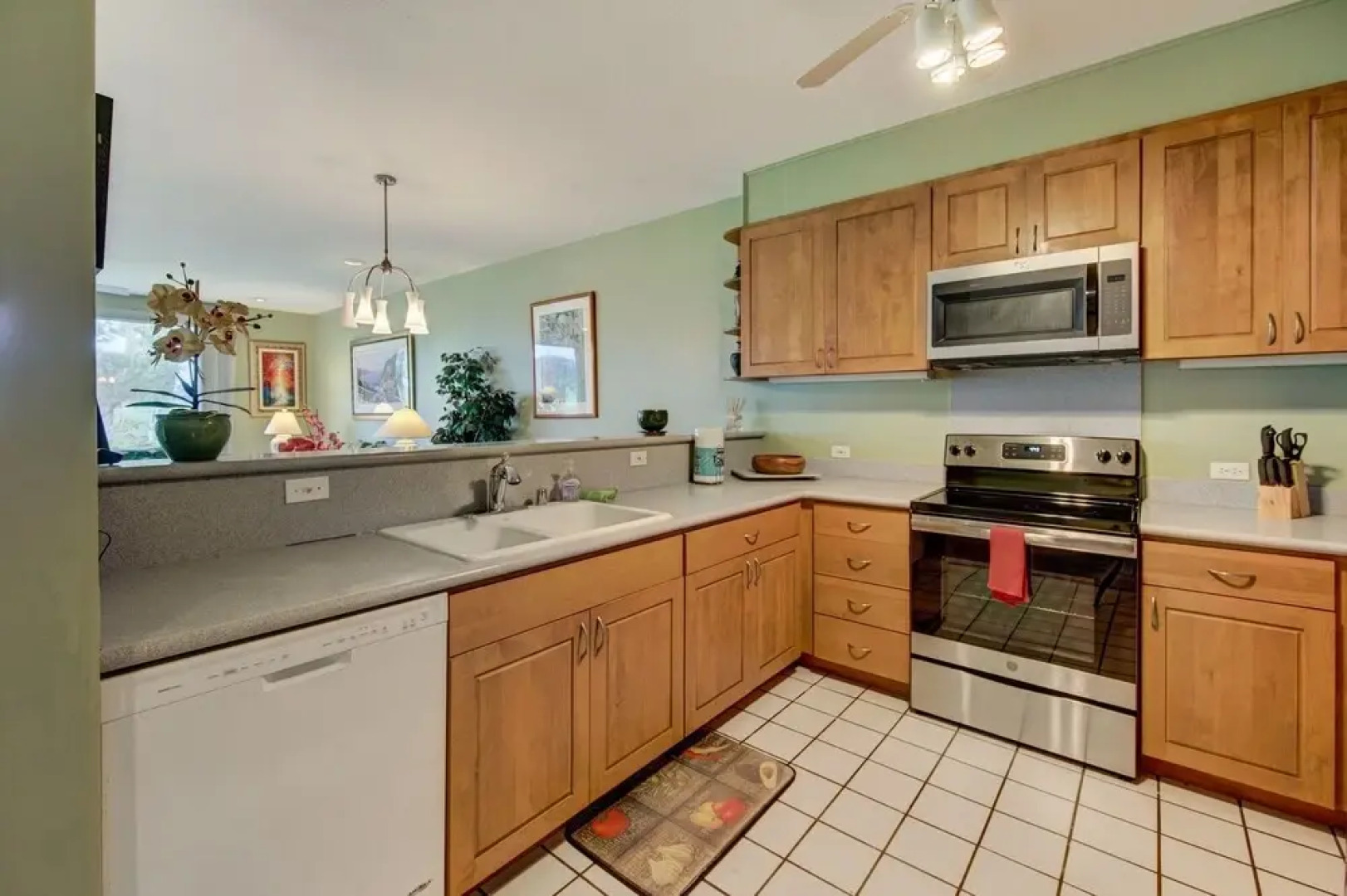 Emmalani Court 411 2 Bedrooms 2 Bathrooms Condo