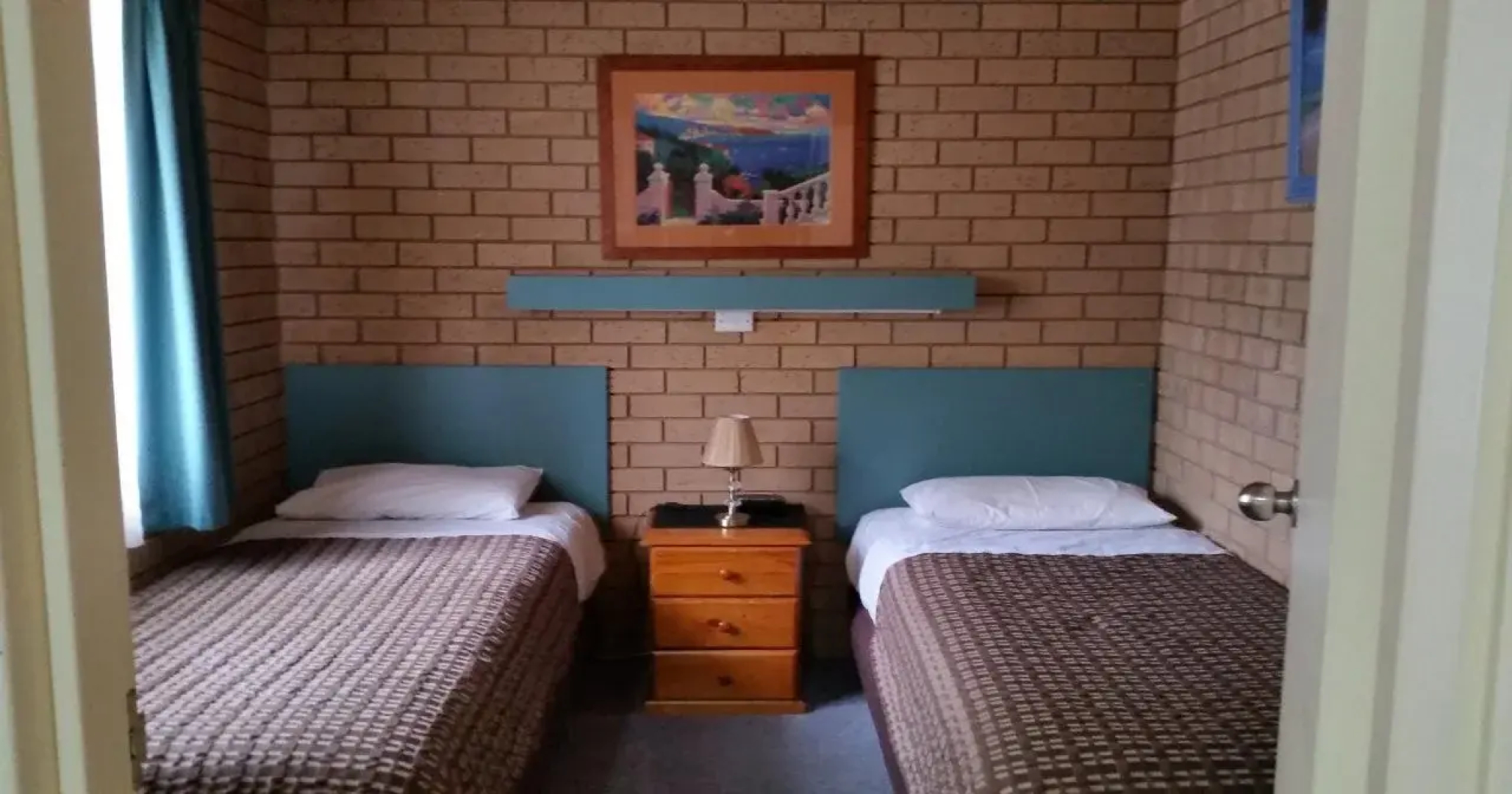 Sunrise Motel