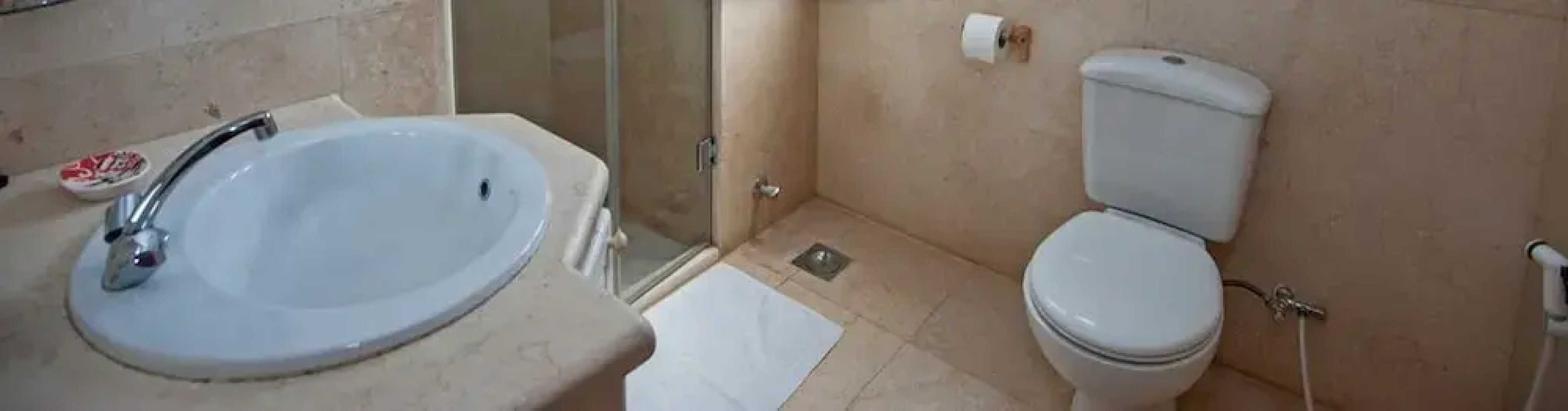 Beachfront El Gouna Villa with Pool - Sabina Y144