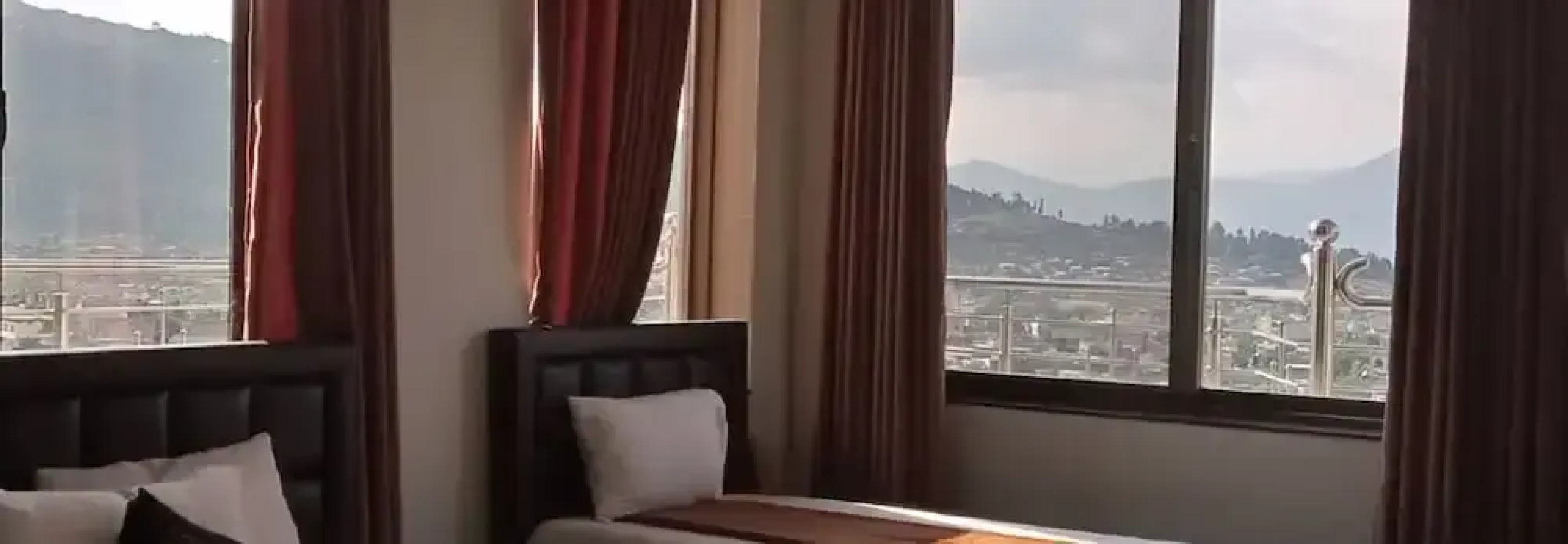 Khan Continental Hotel & Restaurant