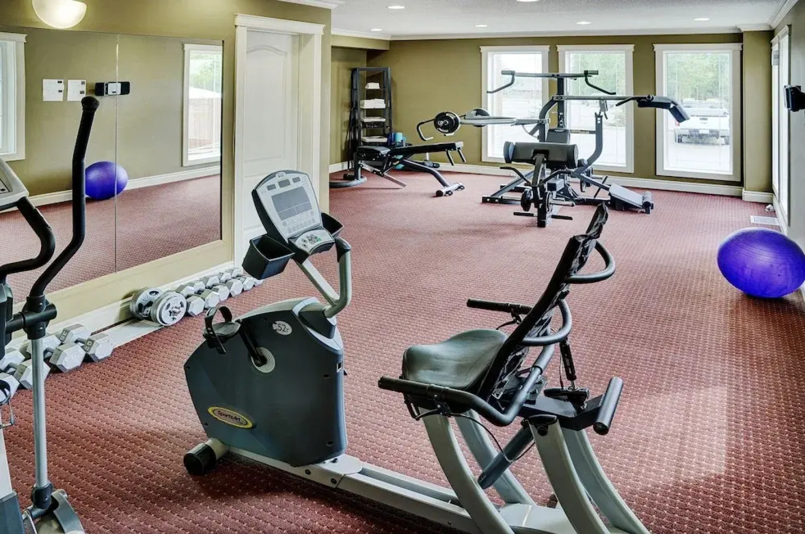 Lakeview Inns & Suites - Edson Airport