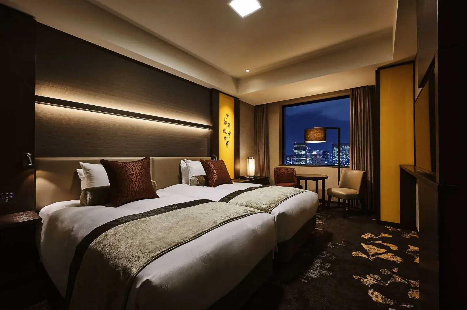 Отель The Royal Park Hotel Iconic Osaka Midosuji