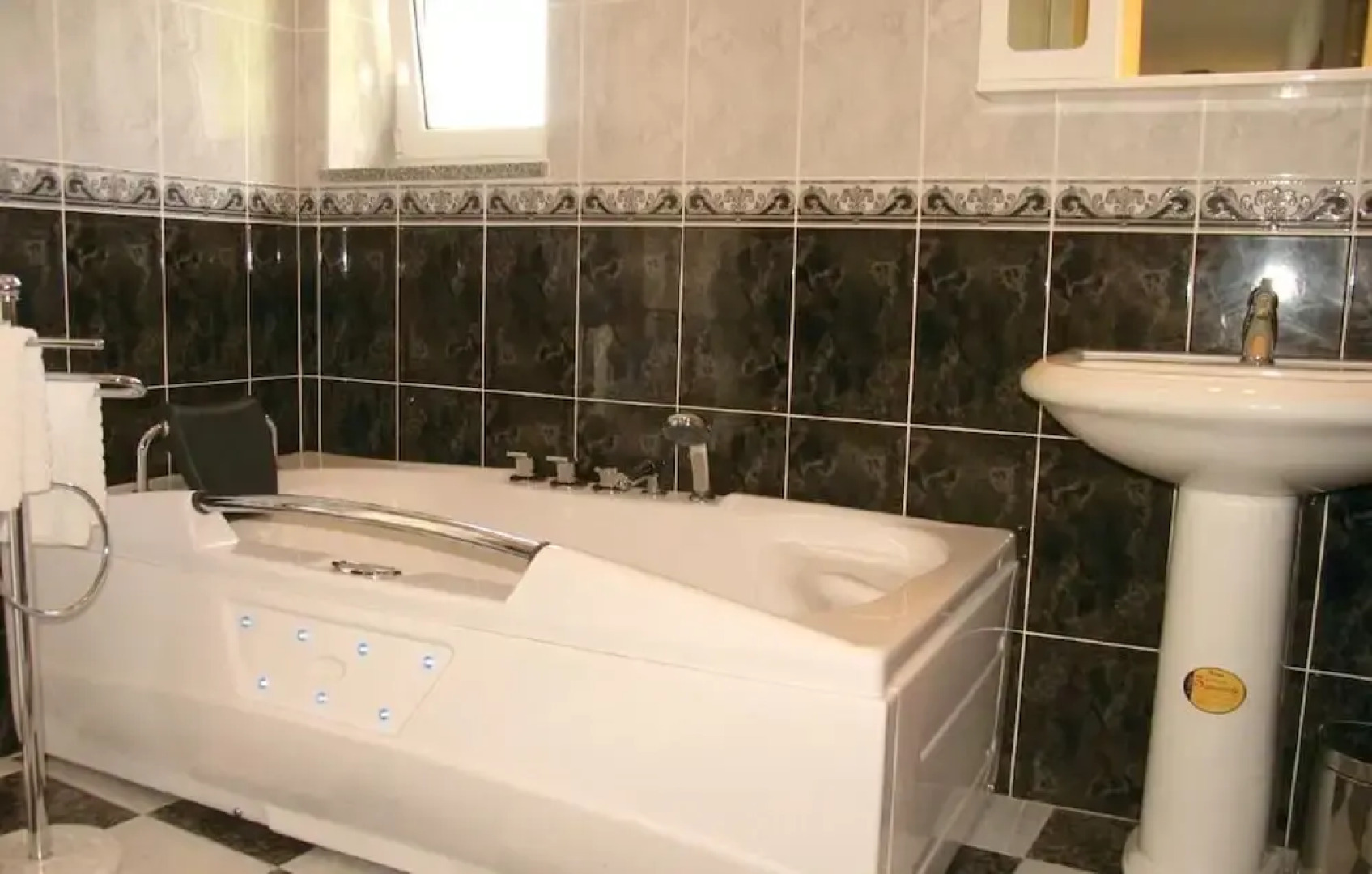 Villa With 8 Bedrooms in Jadranovo, With Wonderful sea View, Private P