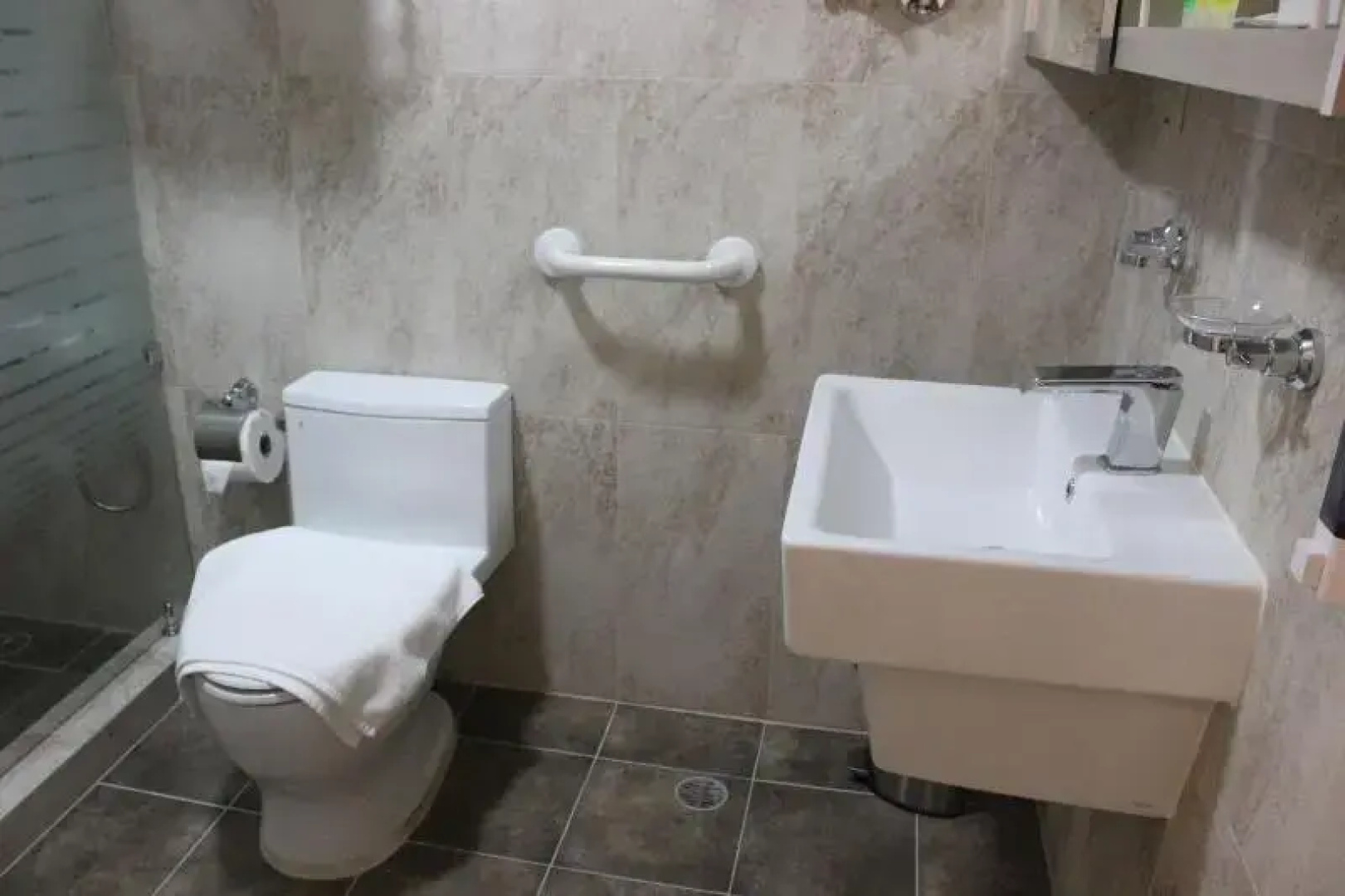 Chalan Kanoa Beach Hotel