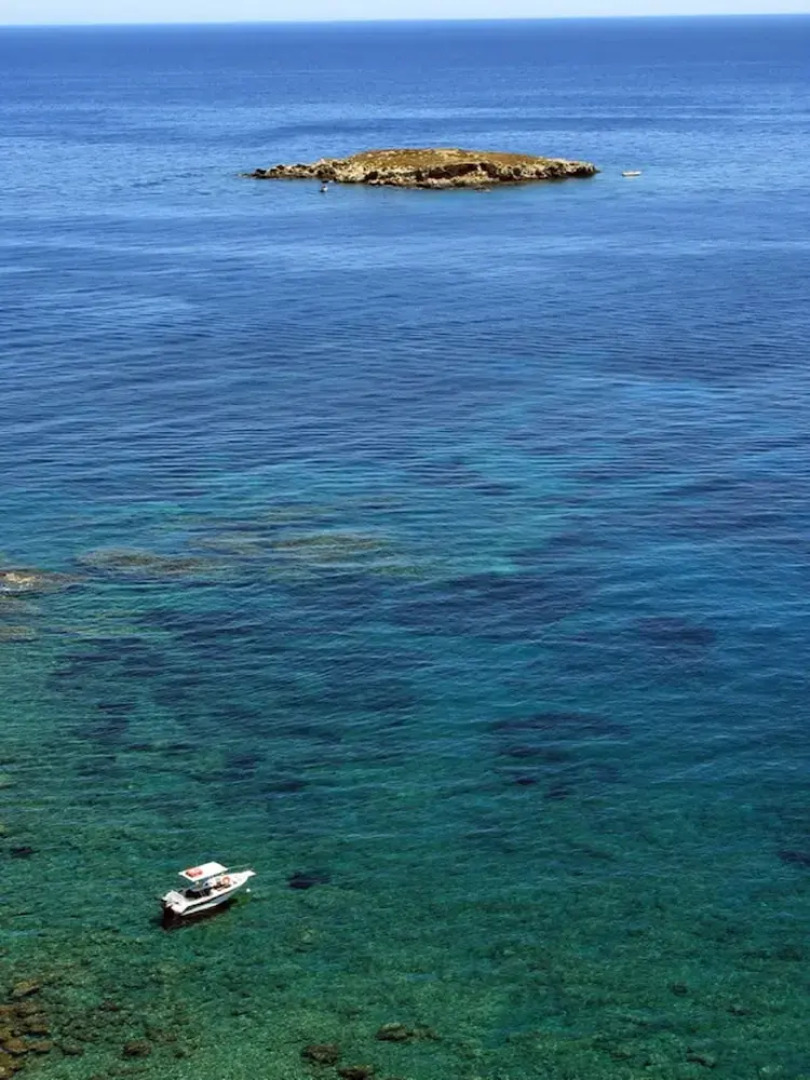 Coral Bay Sunbeam Villa