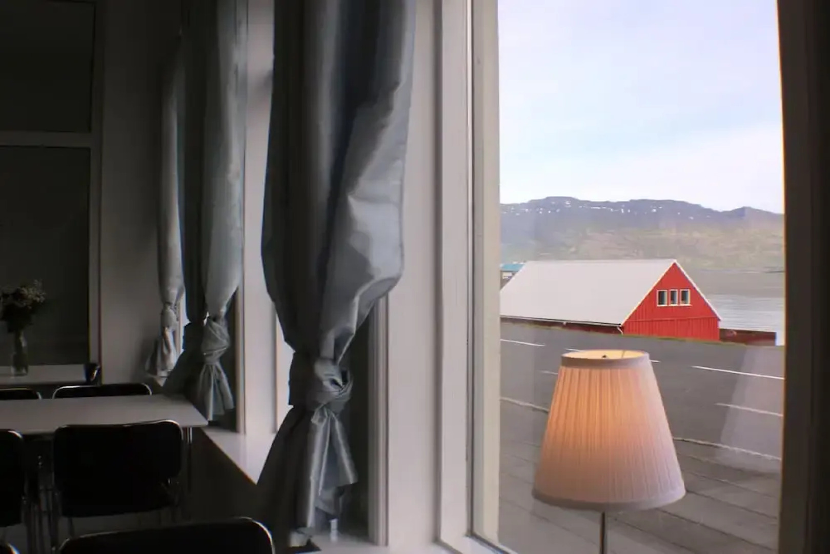 Guesthouse by the creek