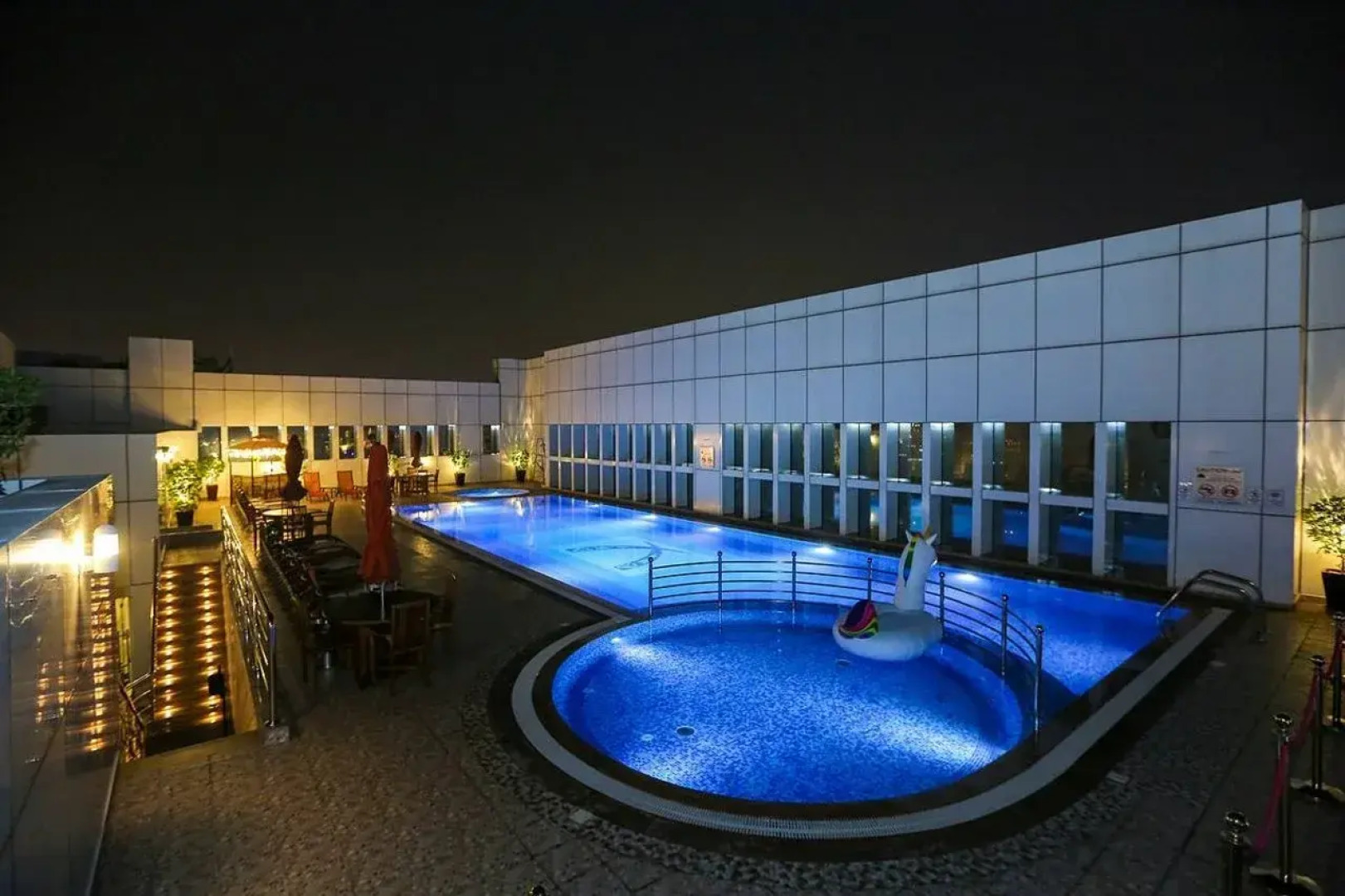 Ivory Grand Hotel Apartments