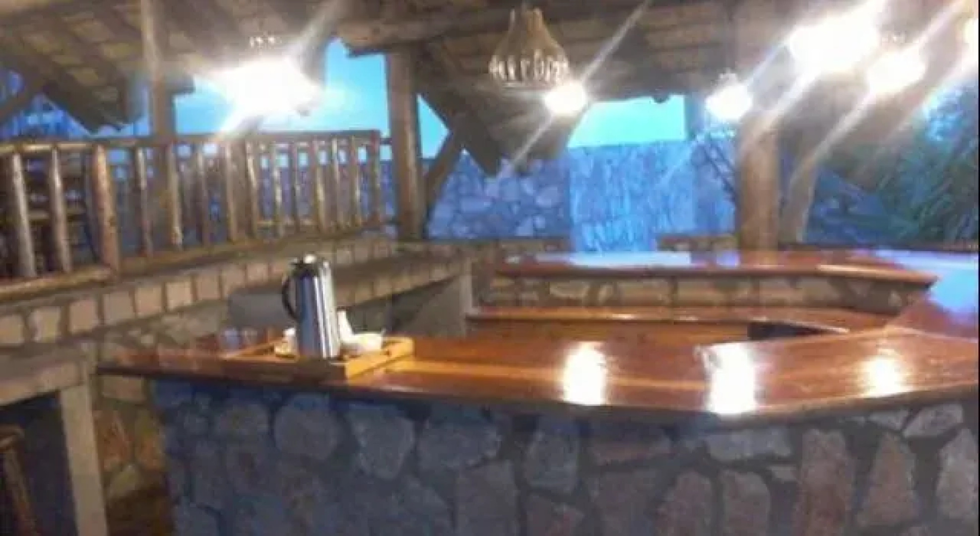 Zimre Lodge and Houseboats