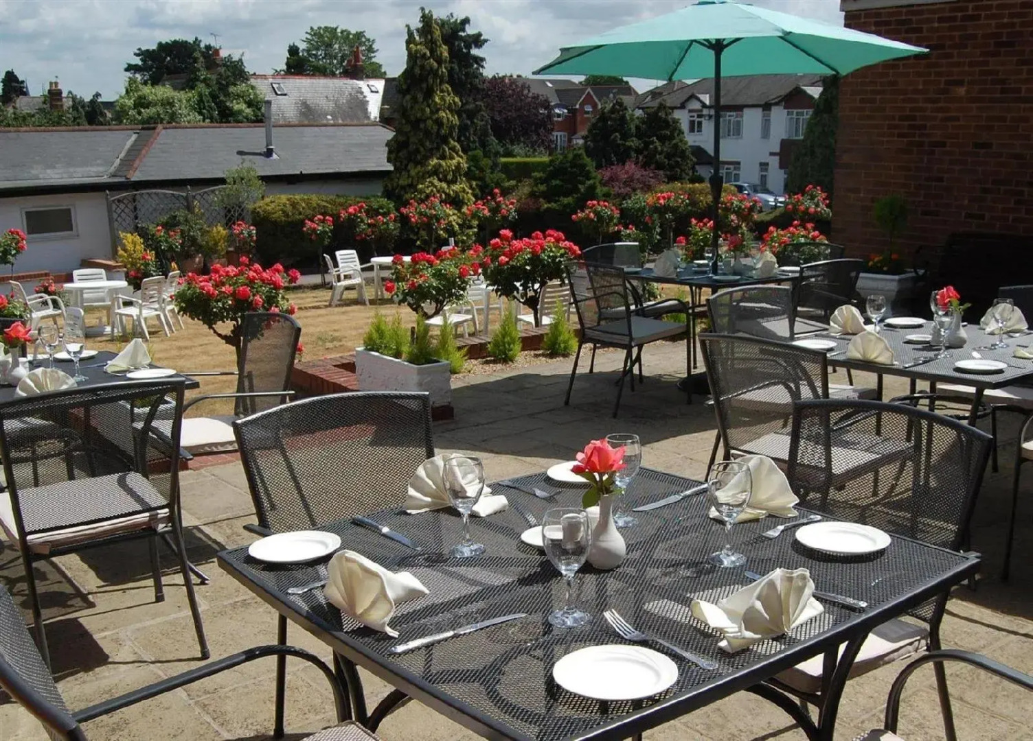 Walton Cottage Hotel