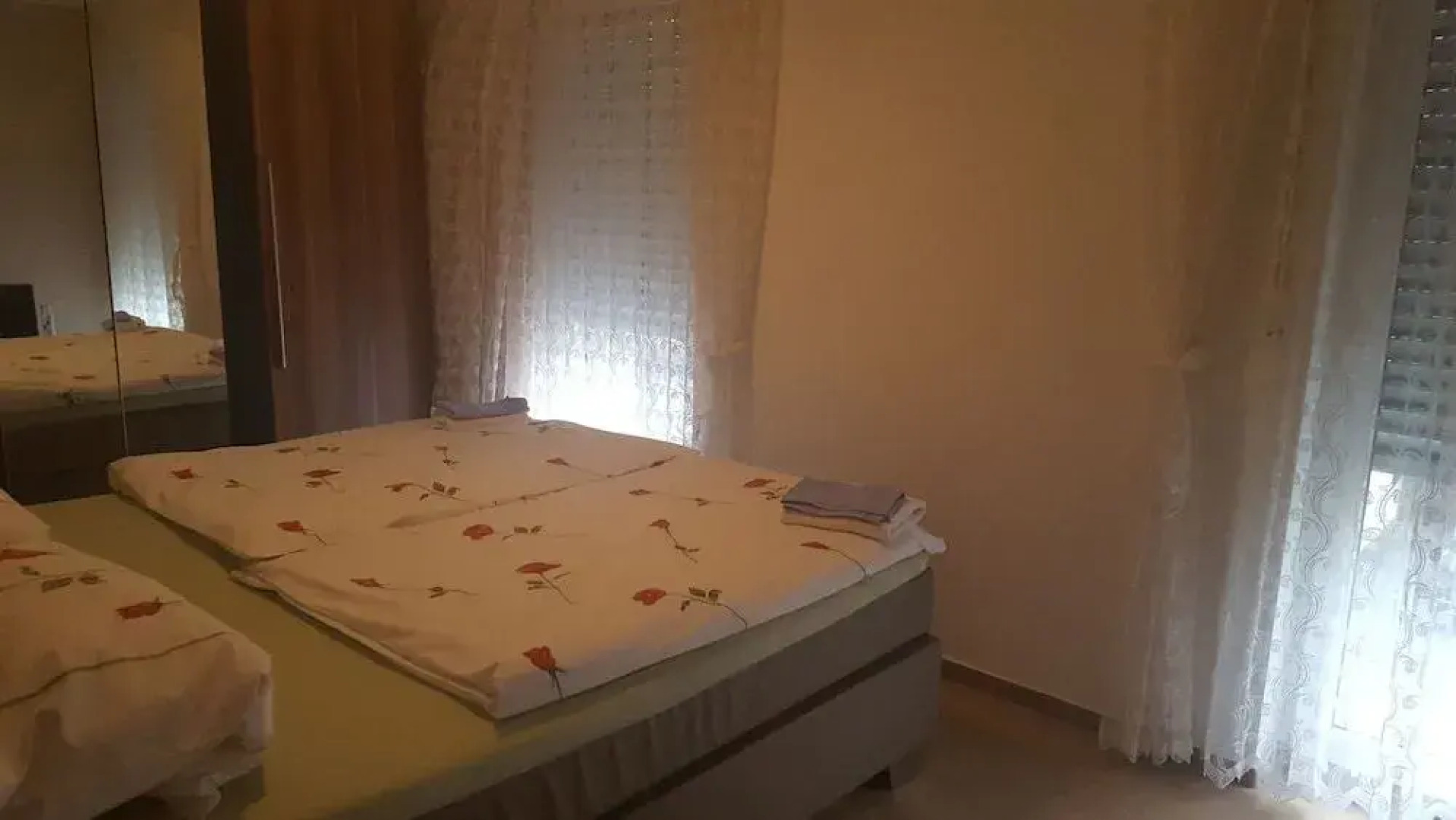 Outletcity Ferienwohnung Wohnung 1 - 2