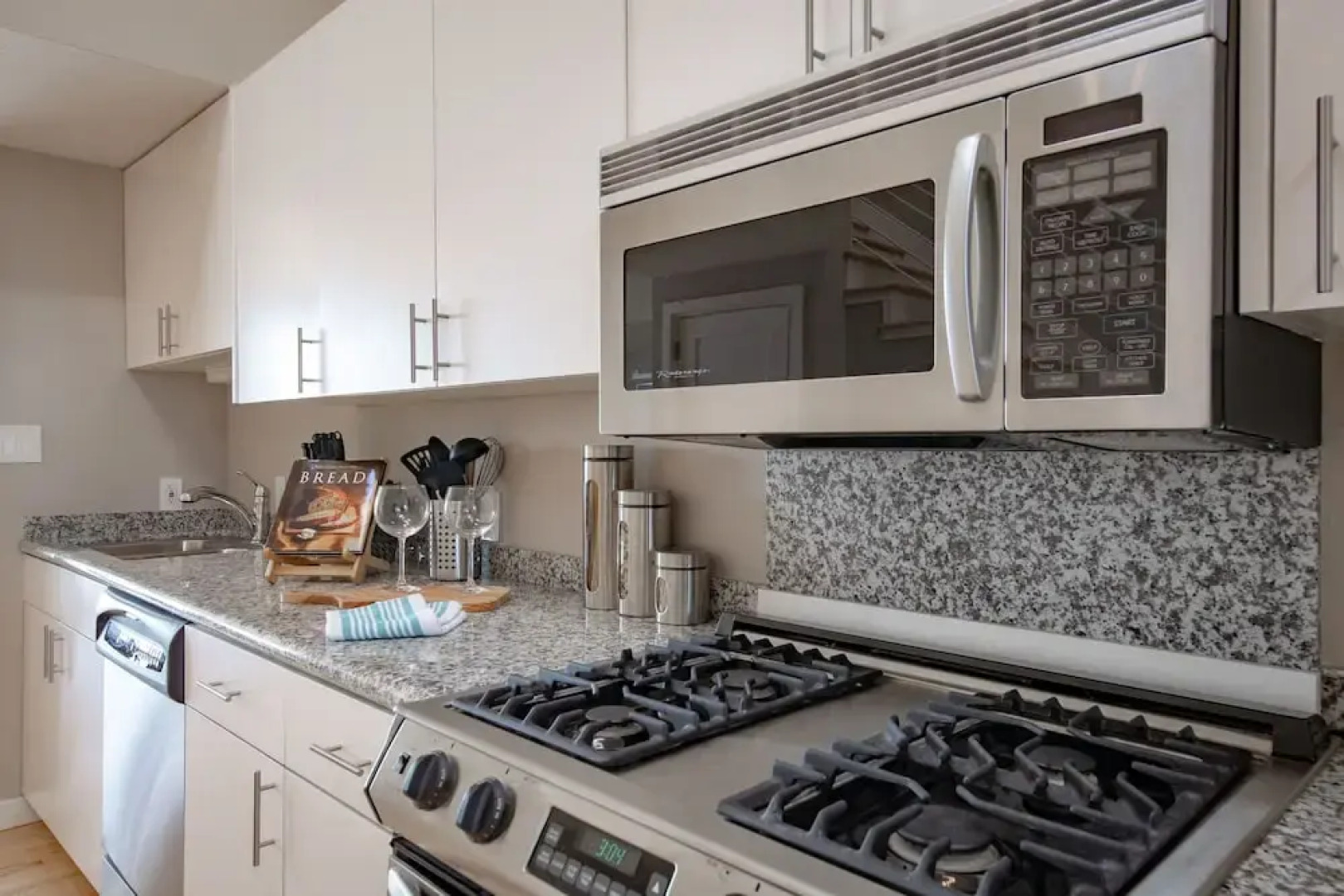 @ Marbella Lane - Beachfront House in Half Moon Bay