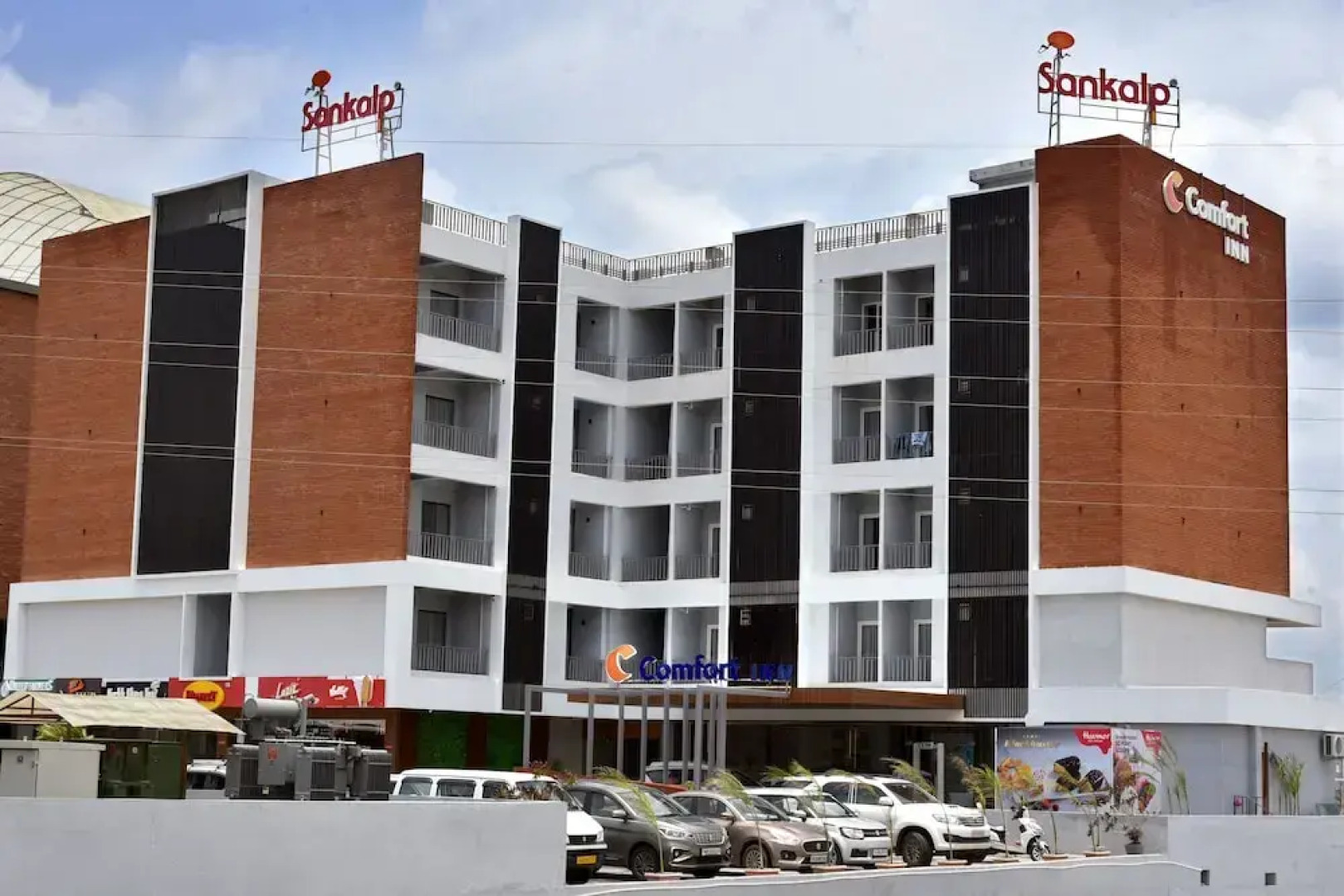 D Square Statue of Unity Kevadia, a member of Radisson Individuals