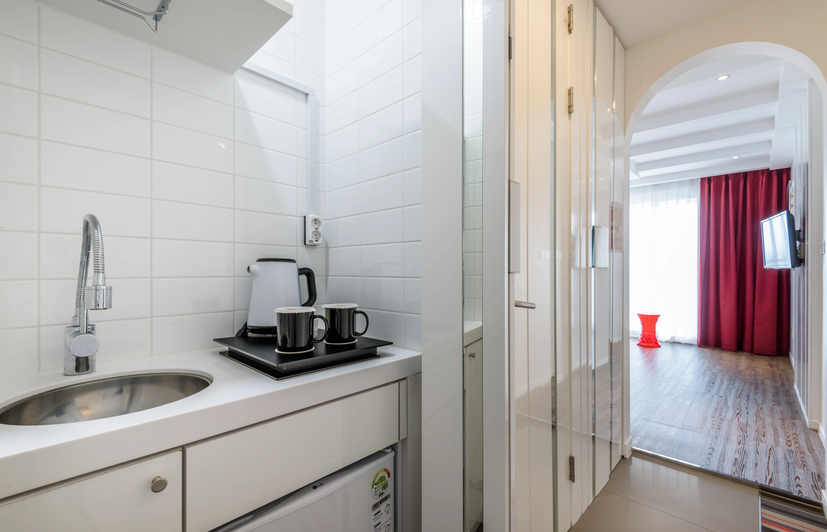 Aimi Jeju Beach Hotel Hamdeok W