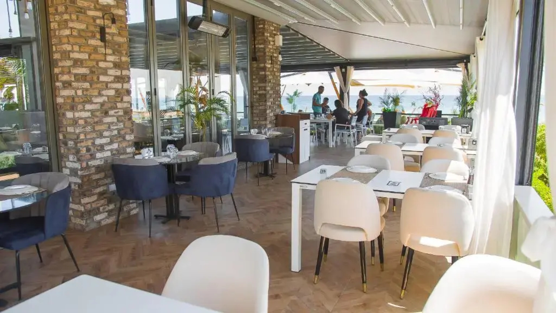 Emerald seaside residence at Four Seasons