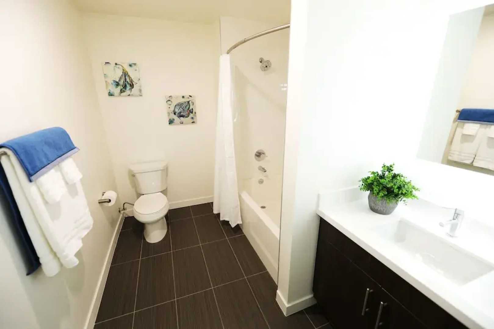 Hollywood Landmark Residences