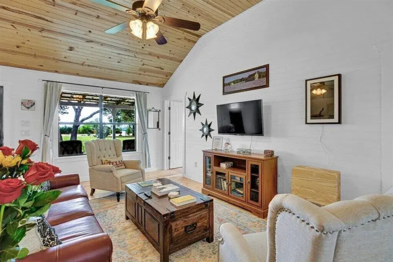 Luxurious Cottage on 3-Acre's in Fred Wine Country