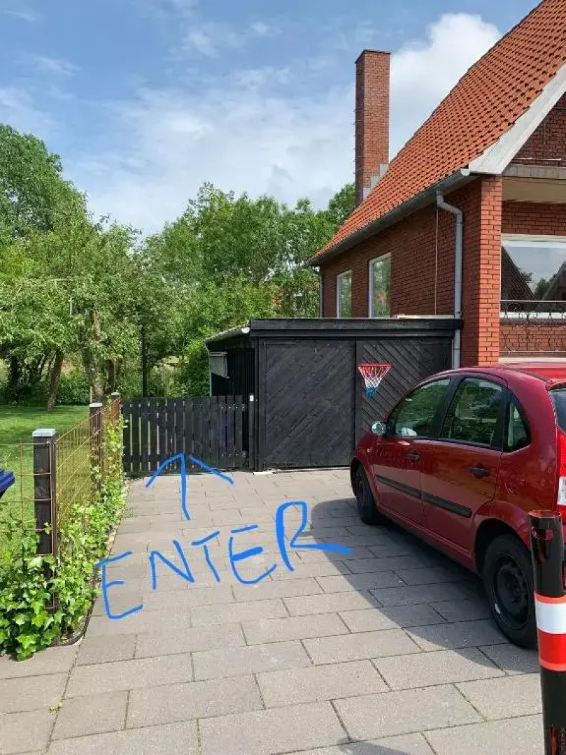 Selvbetjent lejlighed i centrum ved åen