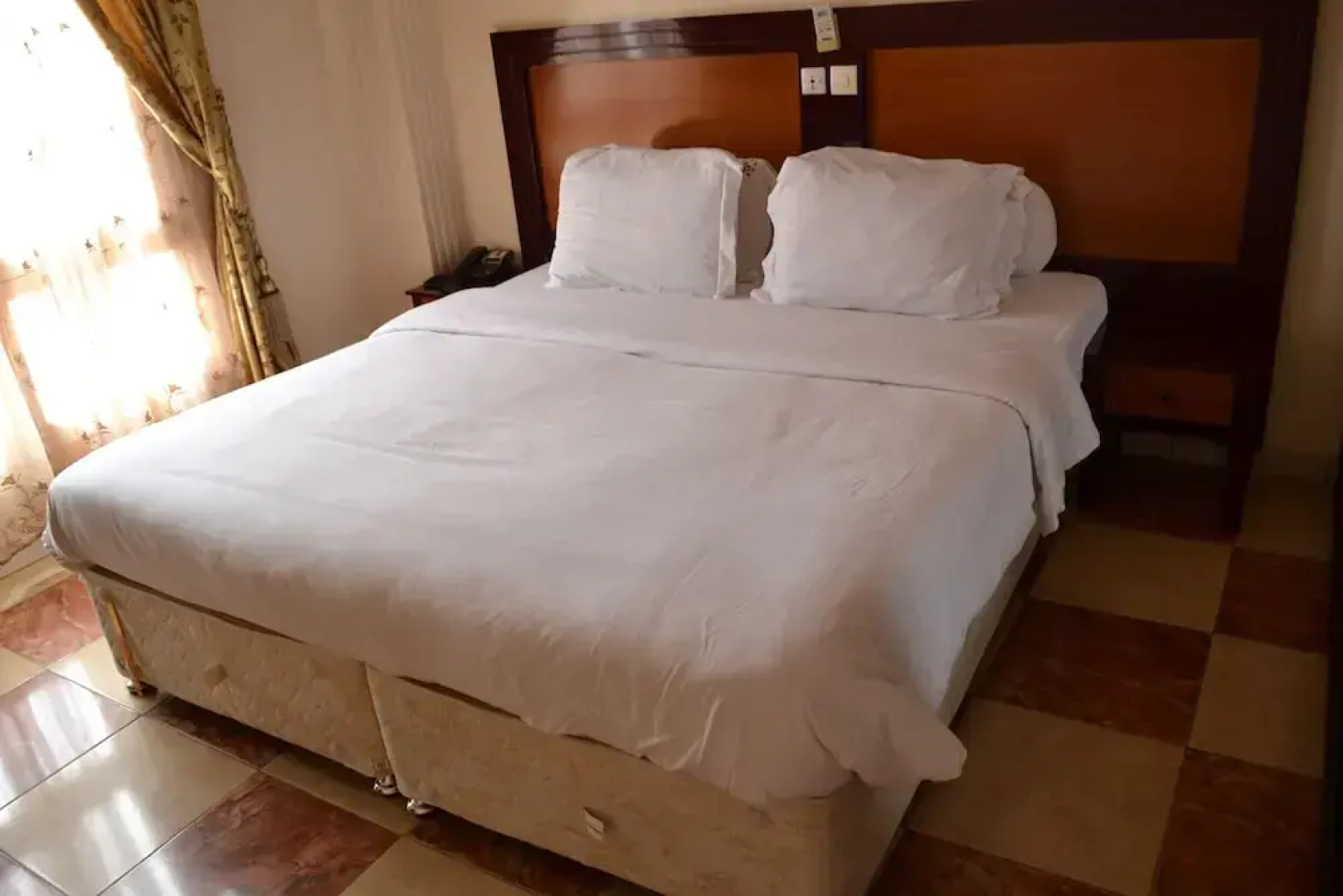 Aurelia Palace