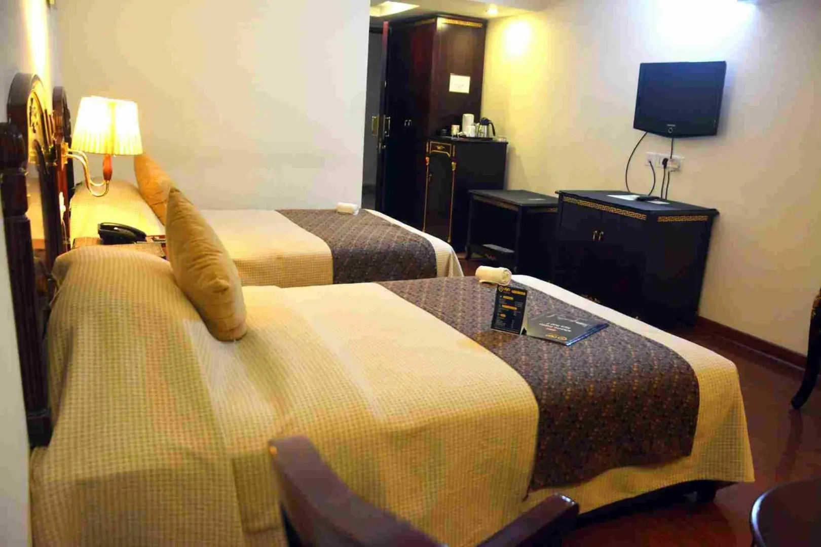 OYO Premium Navalur Hubli