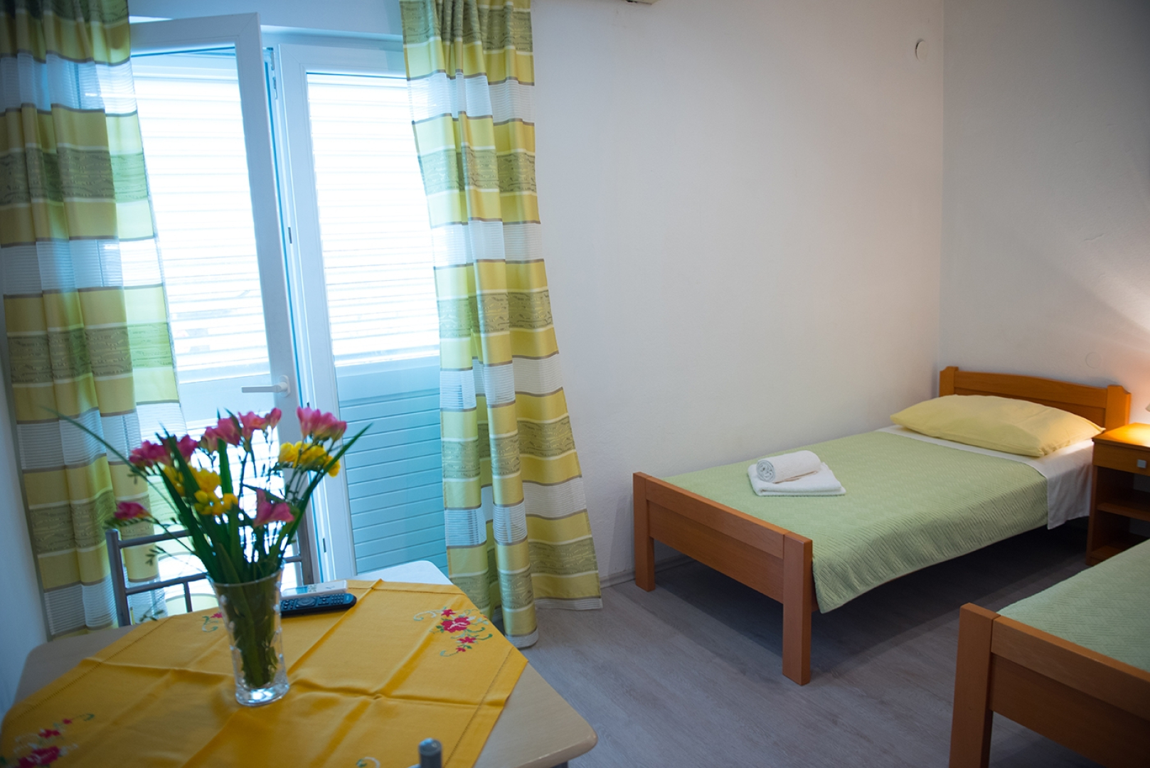 Room Robi - 50m from beach R1 Podstrana, Riviera Split