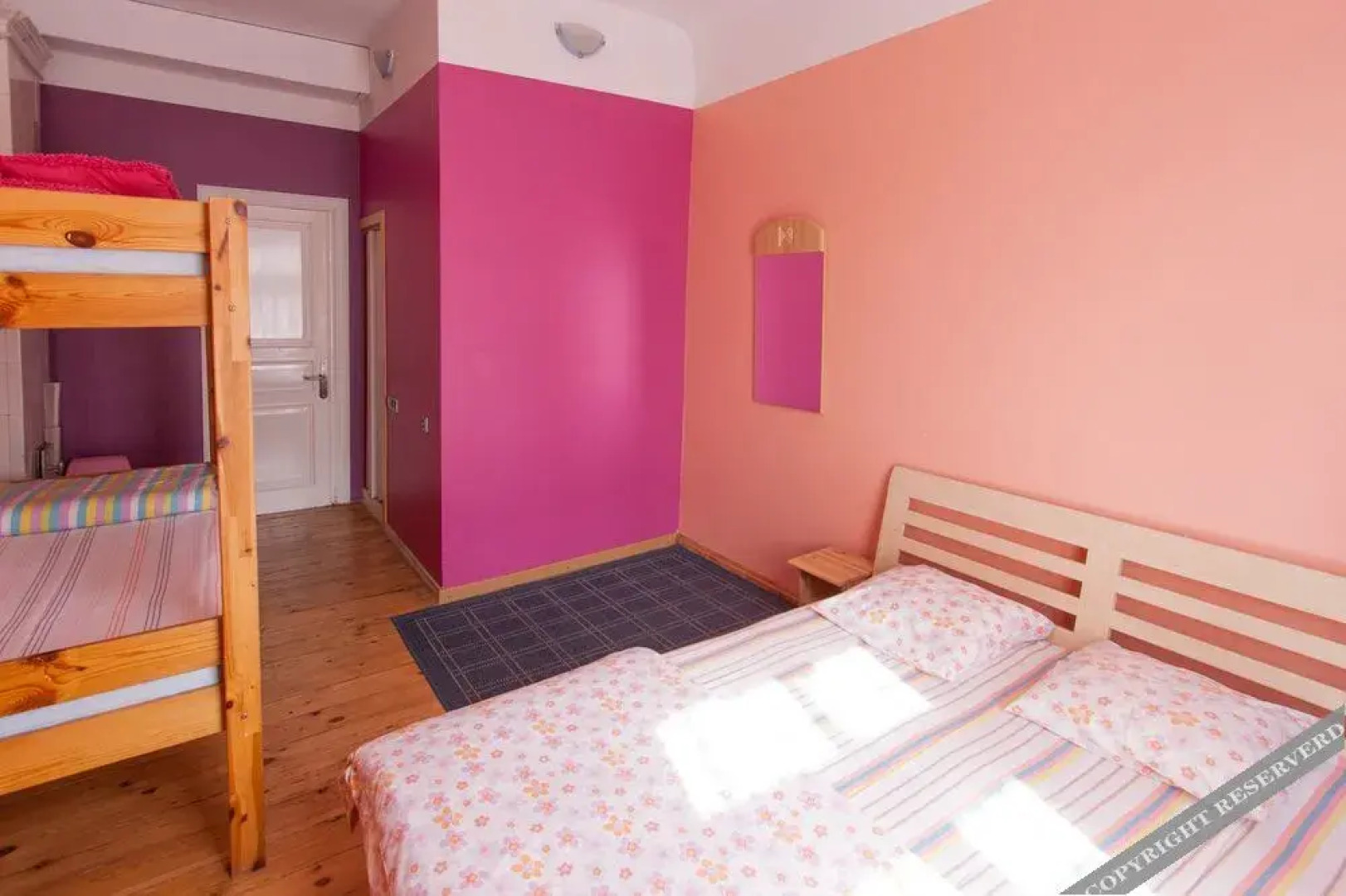 Barons City Central Hostel & Apartments