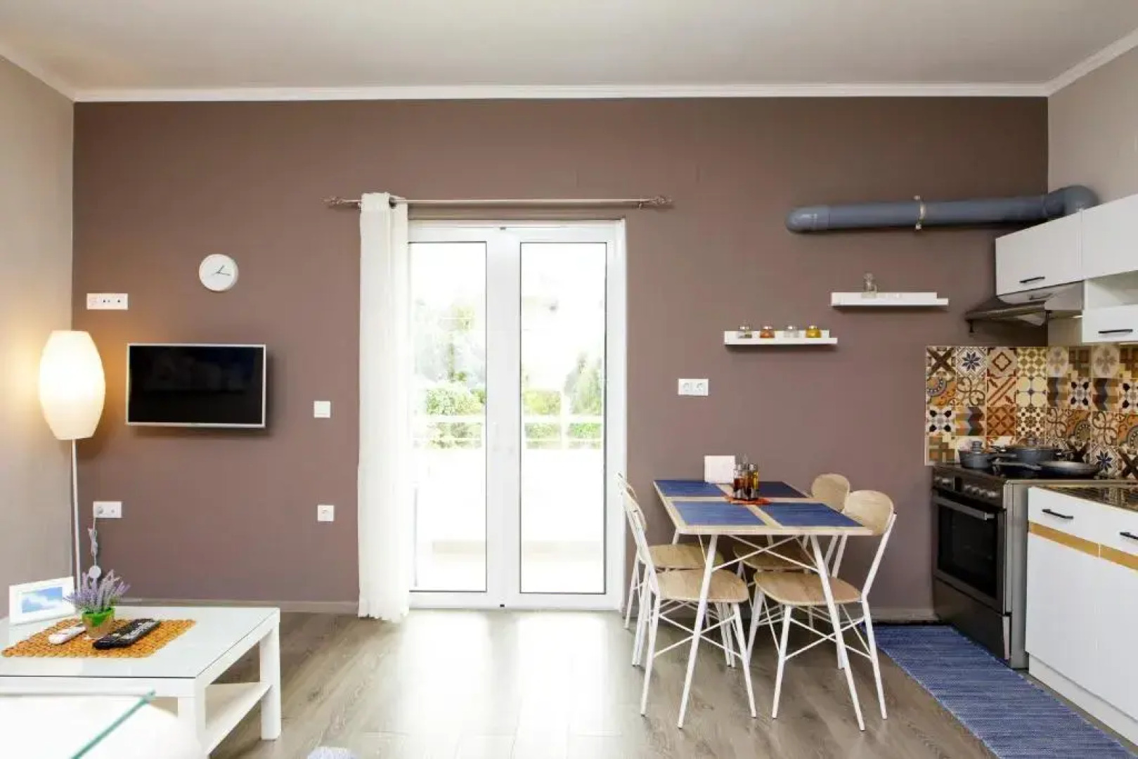 Maria's modern studio 5min from beach