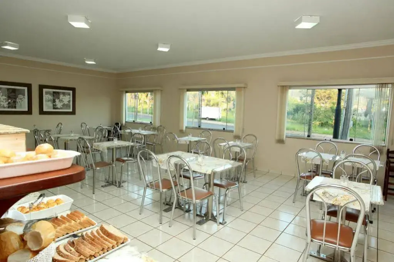 Candeias Hotel