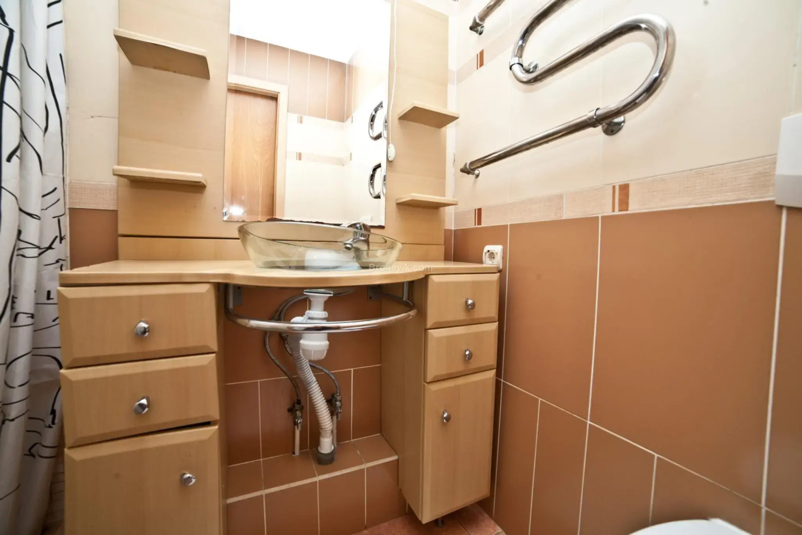 Royal Apart (Роял Апарт) на Бардина